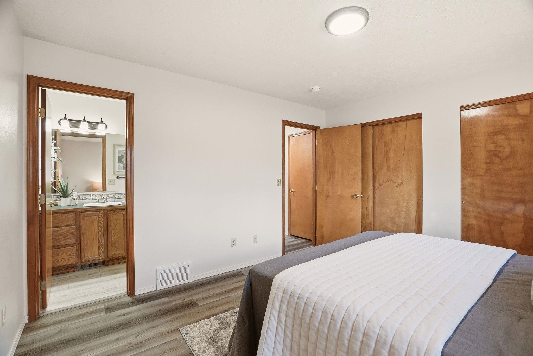 6302 W Selkirk Ave - Photo 12