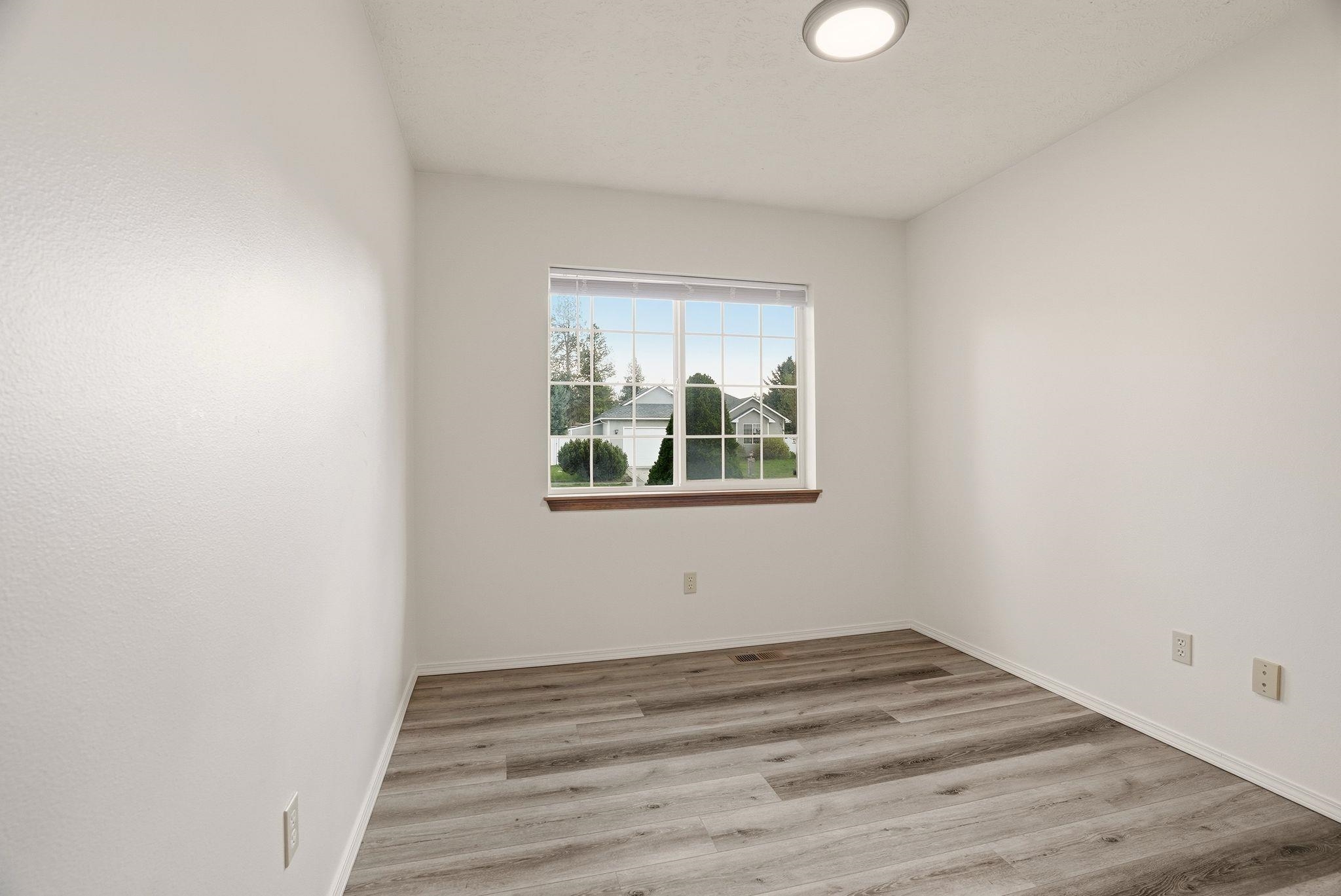 6302 W Selkirk Ave - Photo 14
