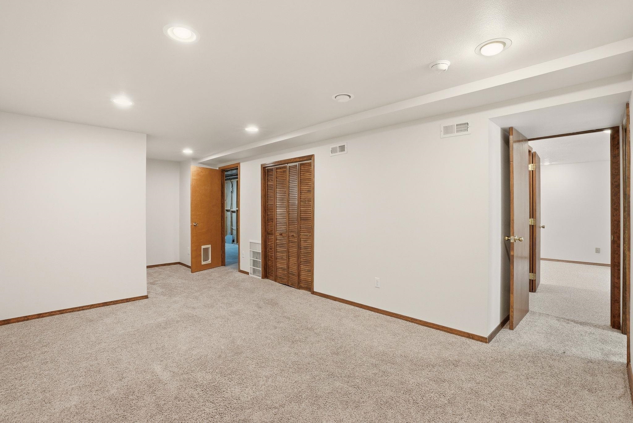 6302 W Selkirk Ave - Photo 18