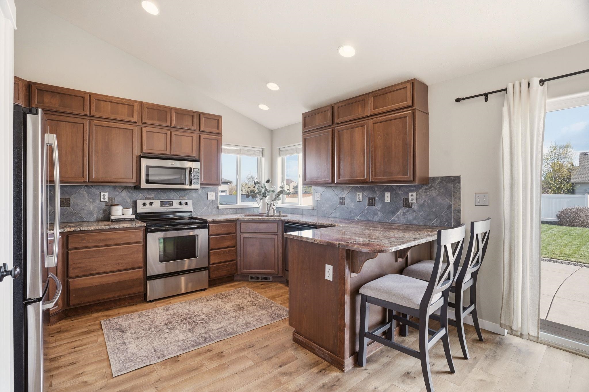 2605 W Graves Rd - Photo 10