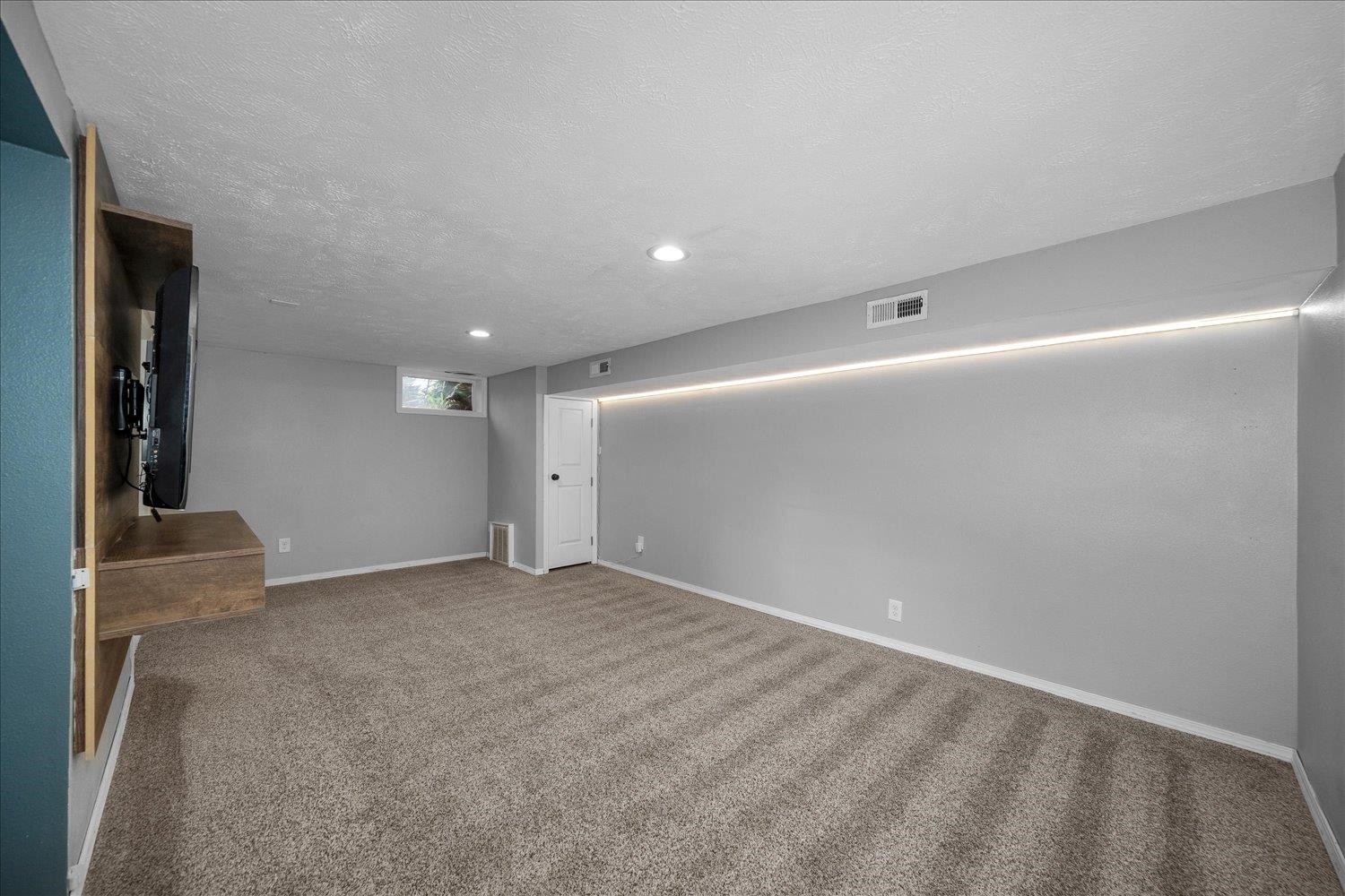 2141 W Cleveland Ave - Photo 19