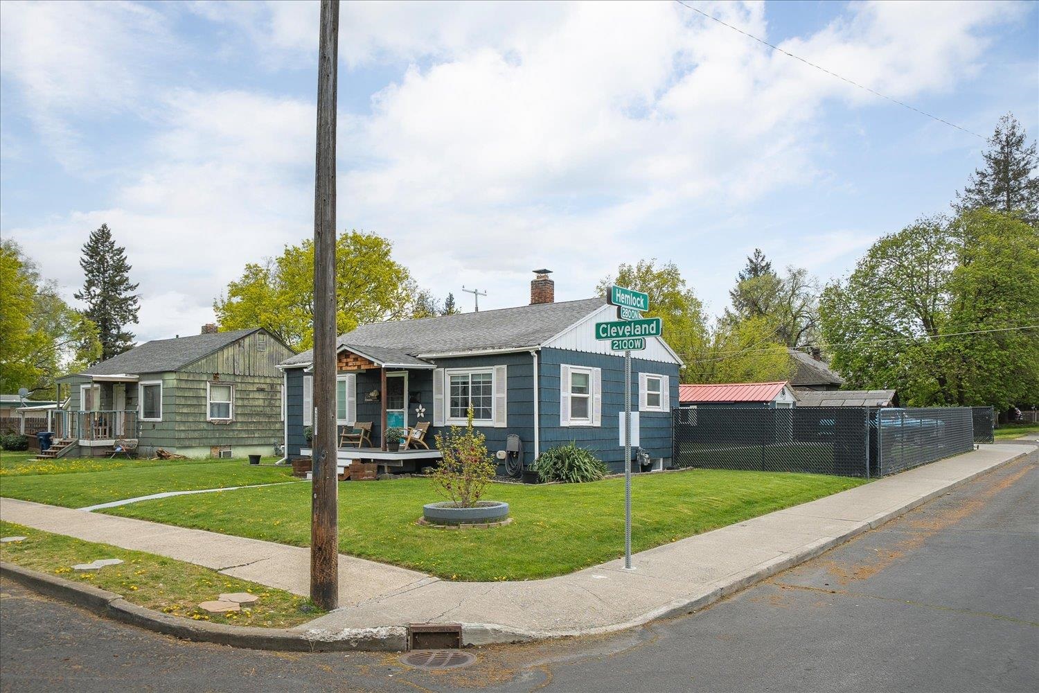 2141 W Cleveland Ave - Photo 36