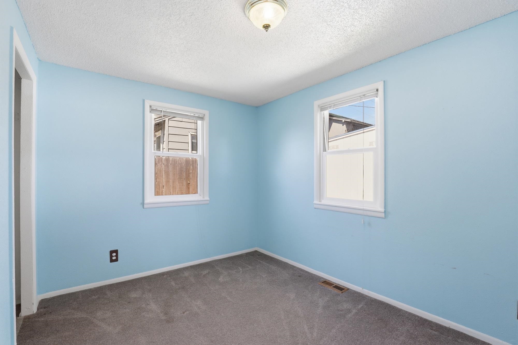 1407 E Nebraska Ave - Photo 13