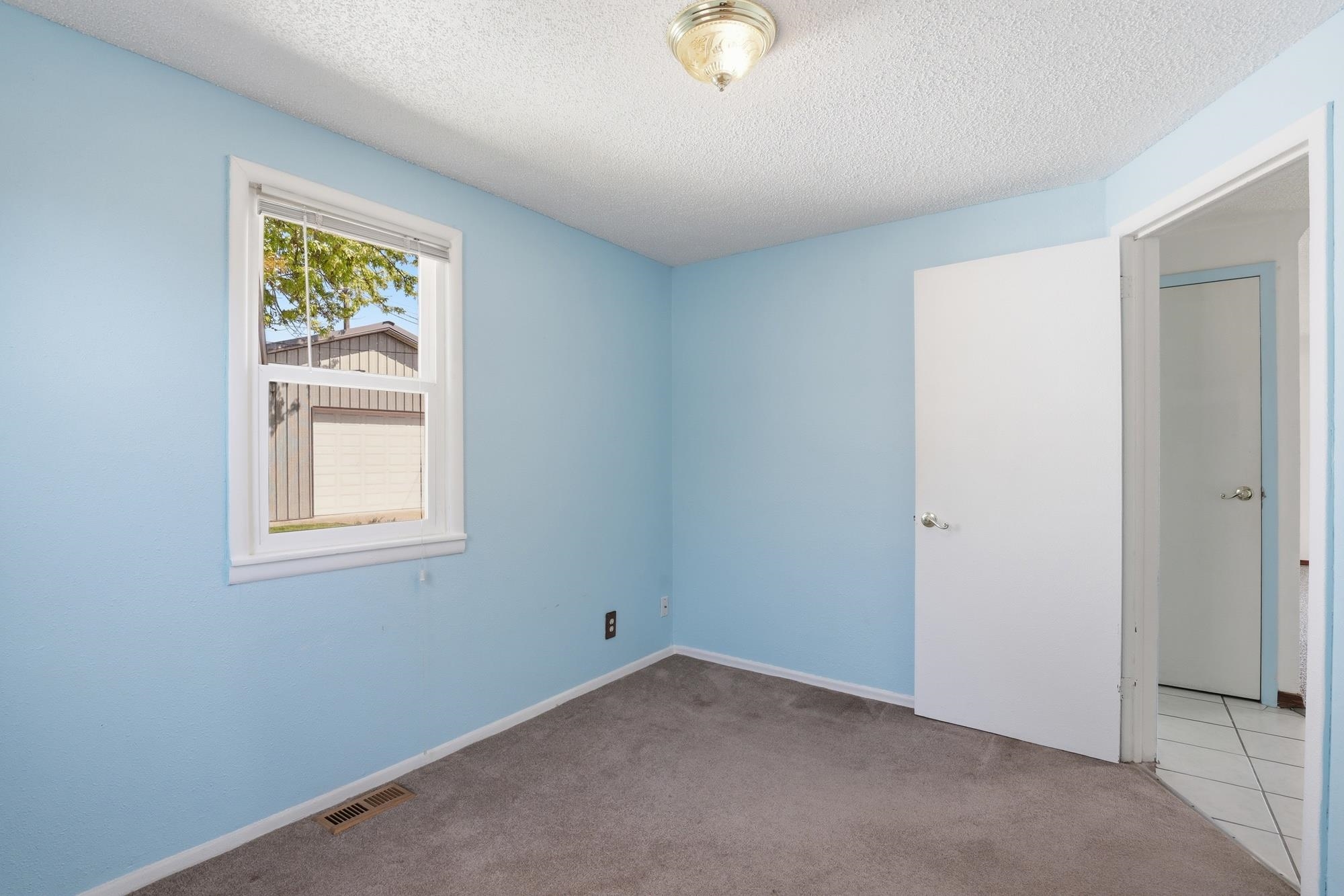 1407 E Nebraska Ave - Photo 16