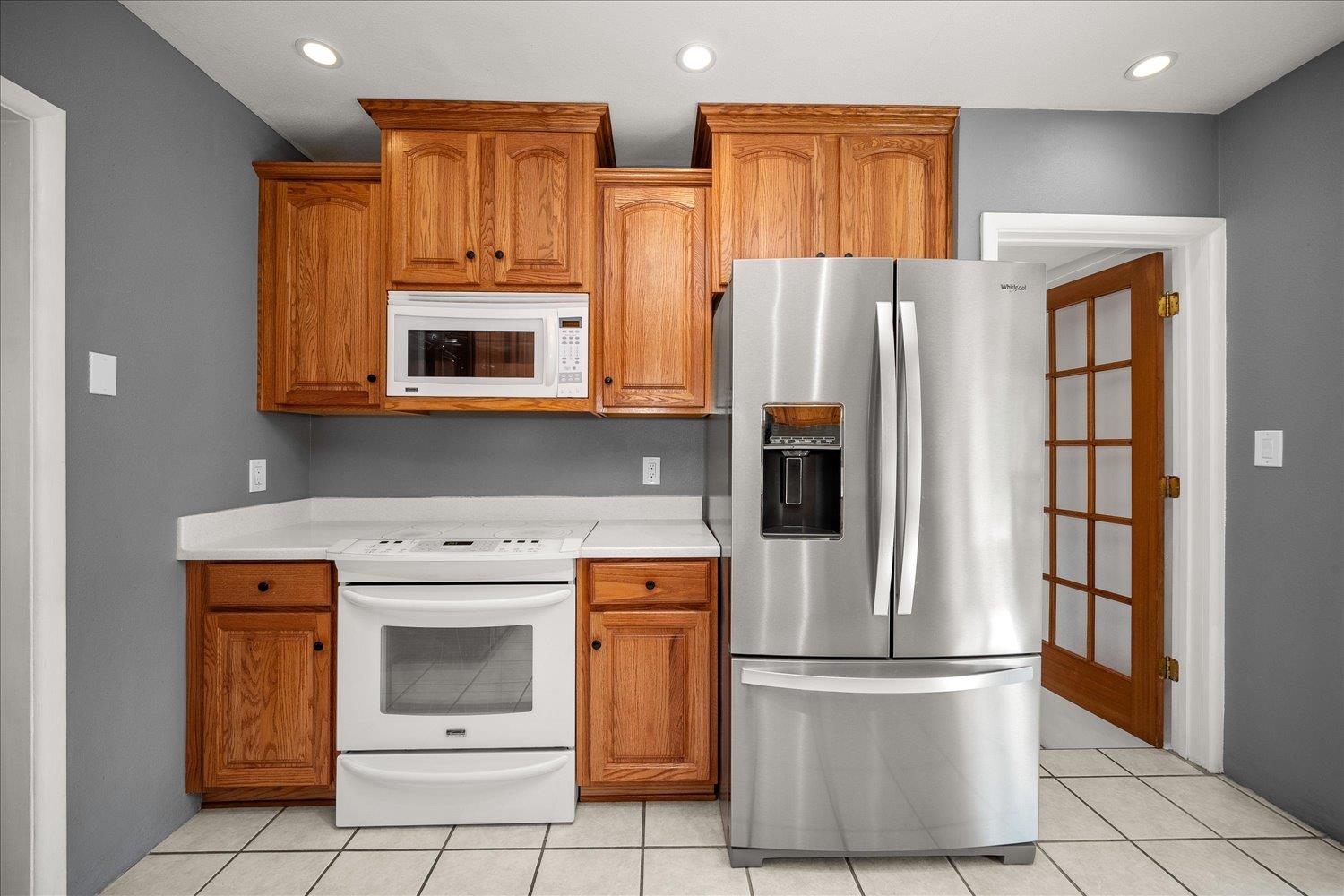 11210 E 7th Ave - Photo 13