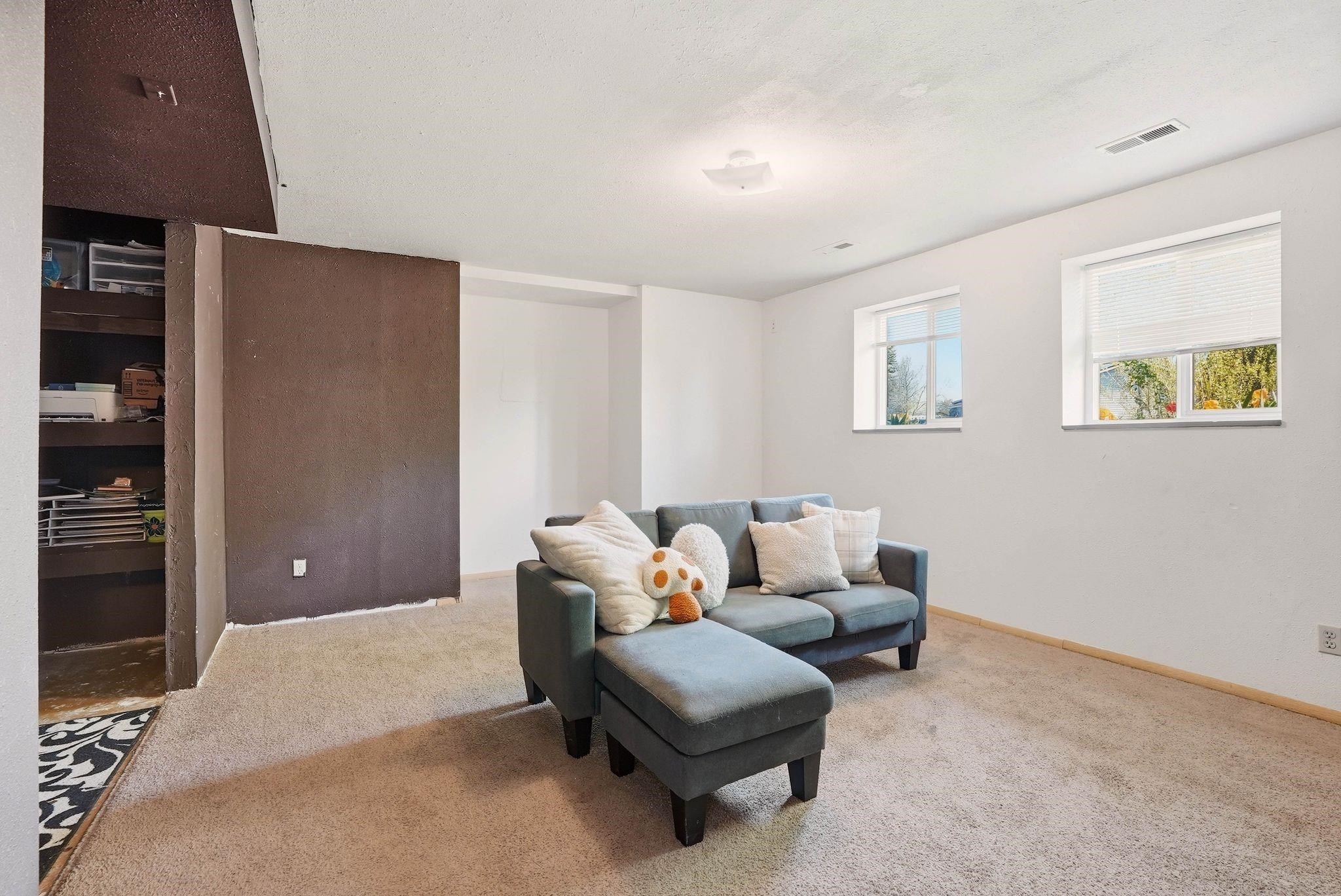 556 Scenic Heights Dr - Photo 13