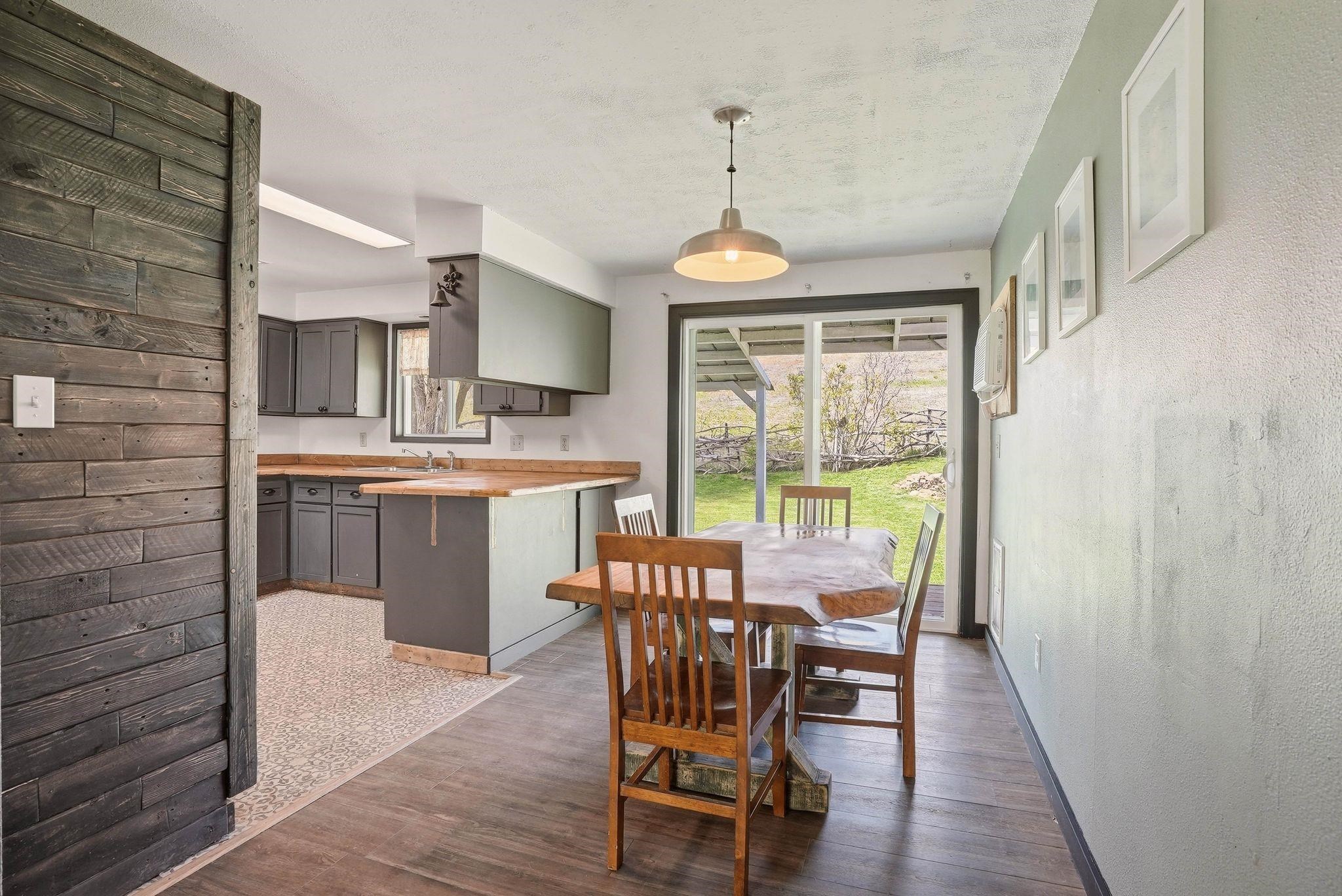 556 Scenic Heights Dr - Photo 8