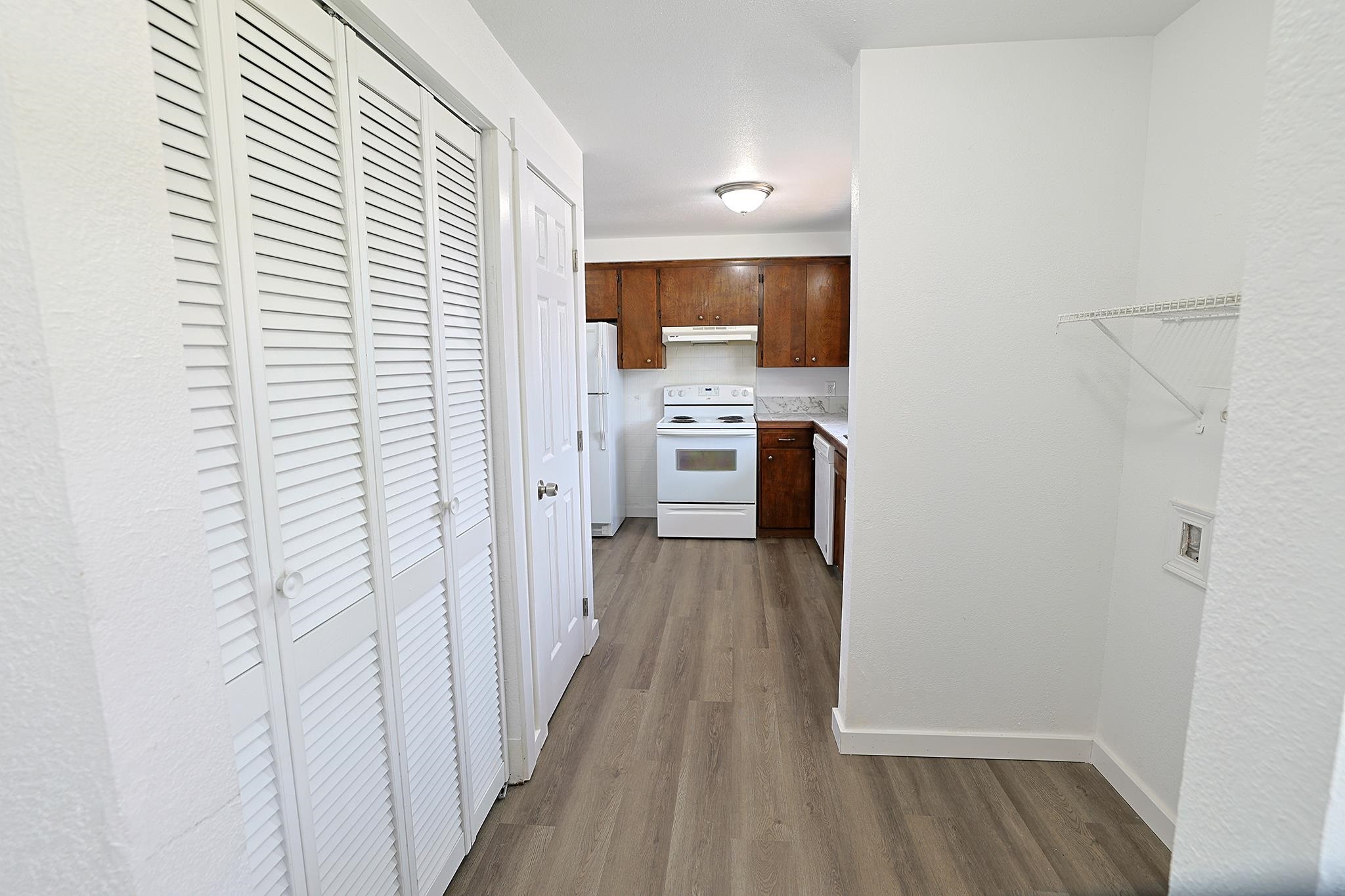 506 N Grace St - Photo 12