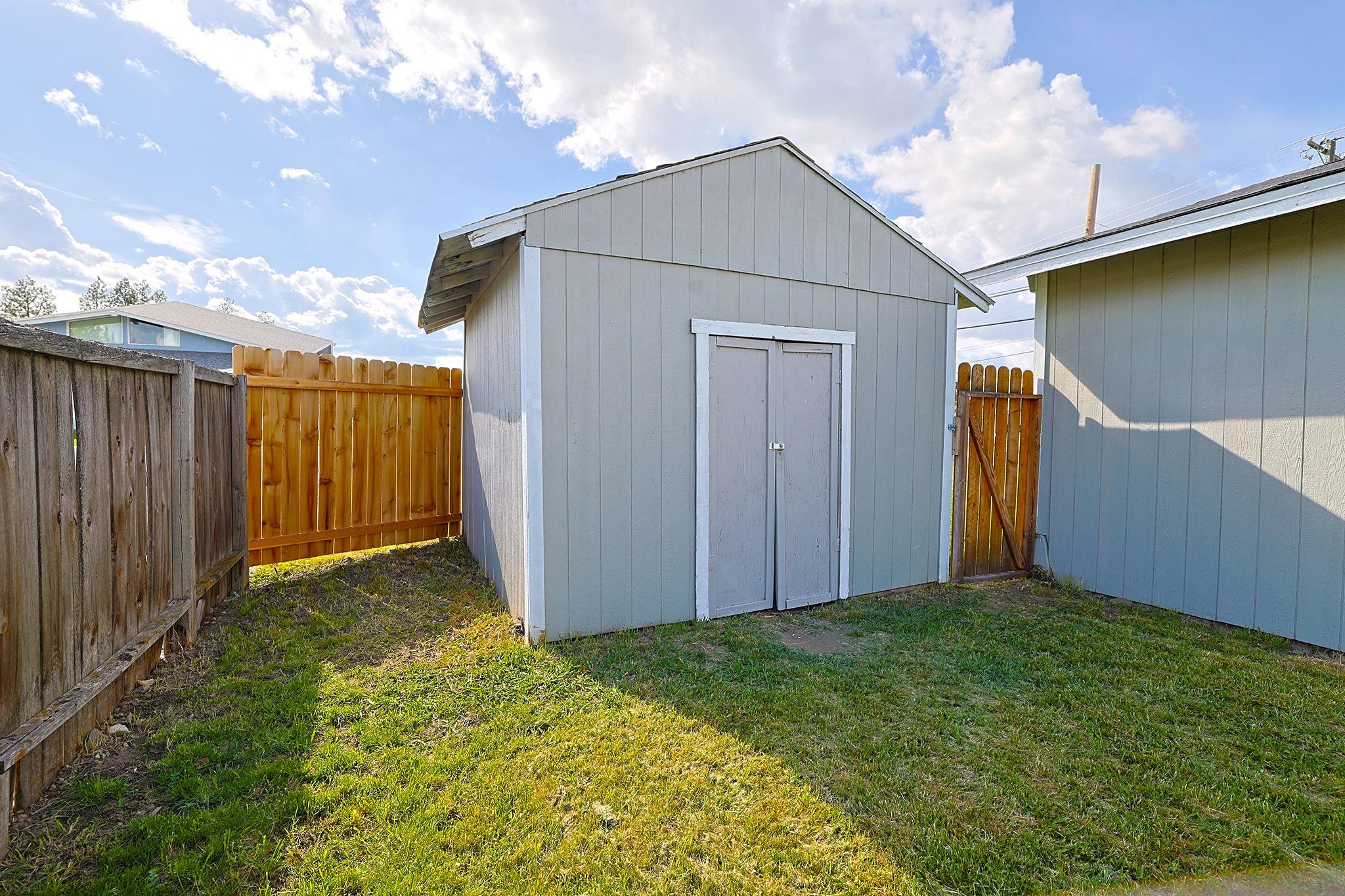 506 N Grace St - Photo 32
