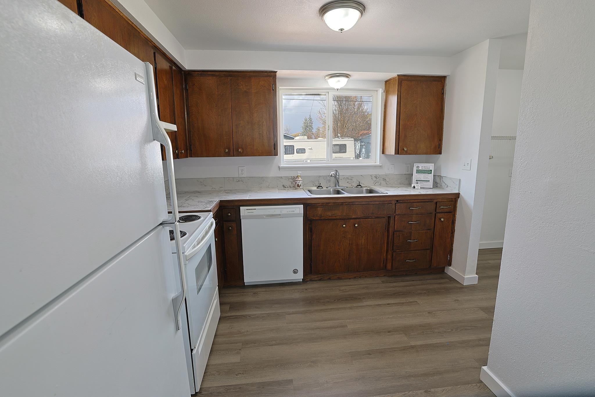 506 N Grace St - Photo 10