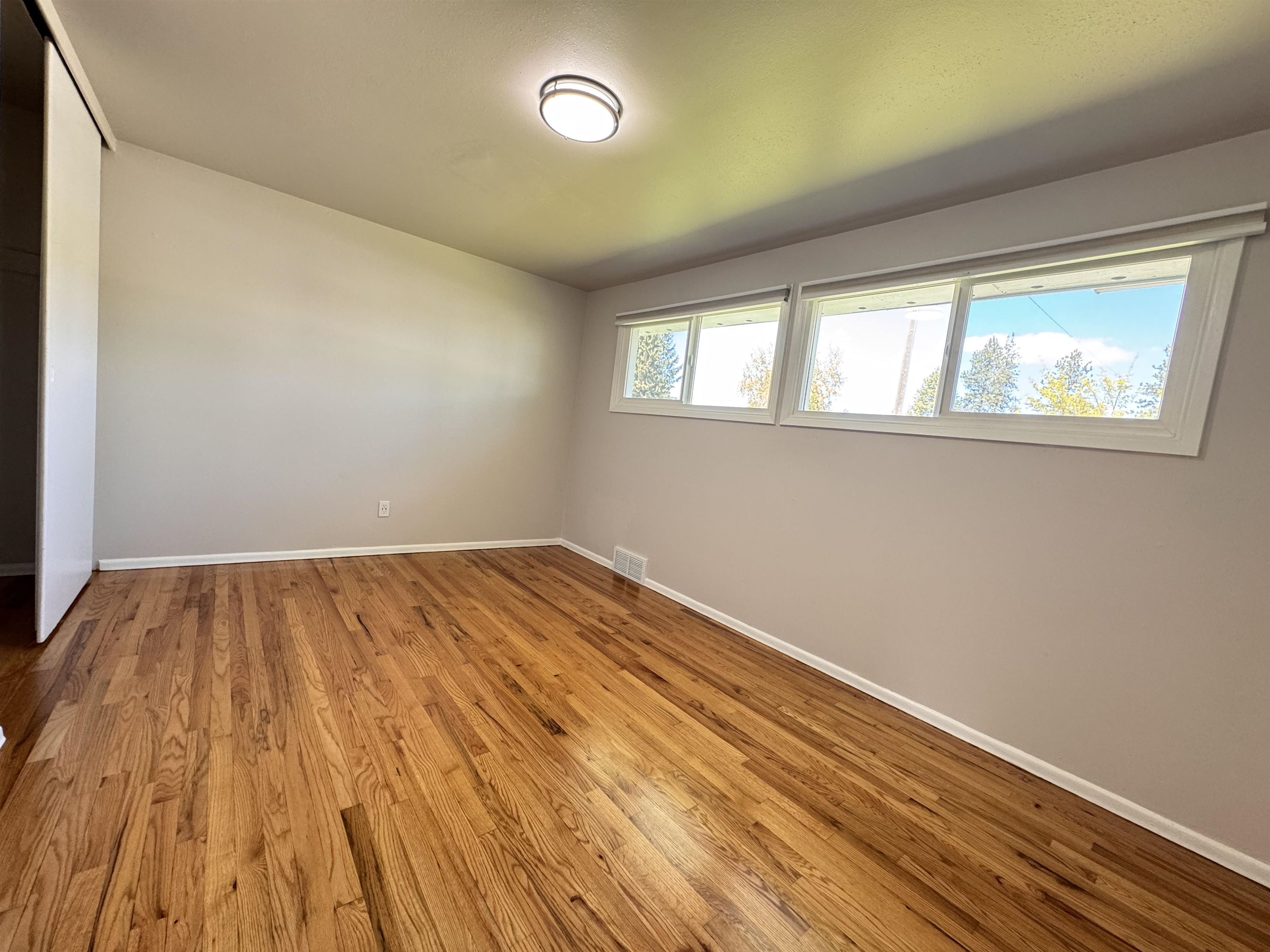 2921 W Bismark Ave - Photo 13