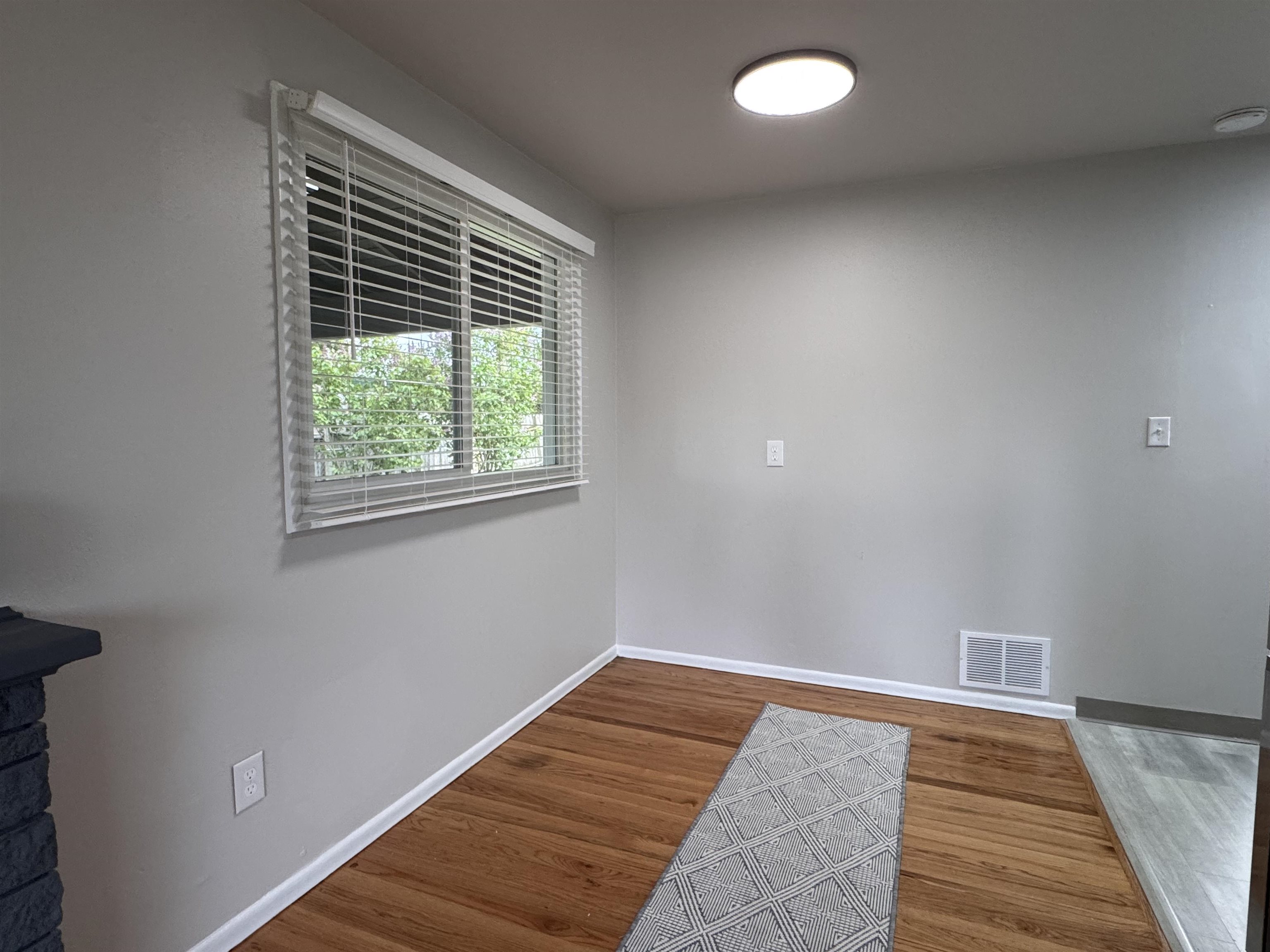 2921 W Bismark Ave - Photo 5