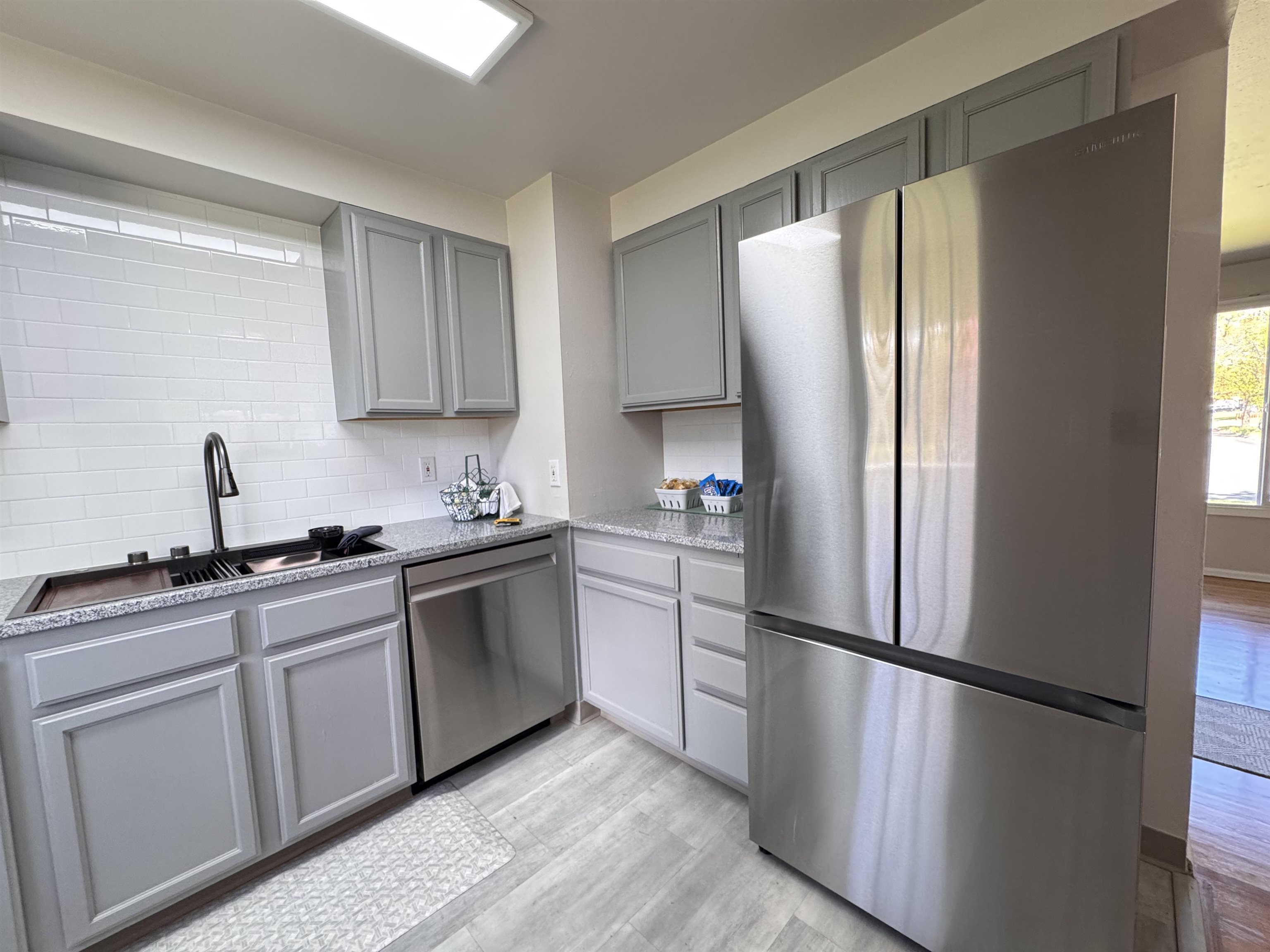 2921 W Bismark Ave - Photo 6