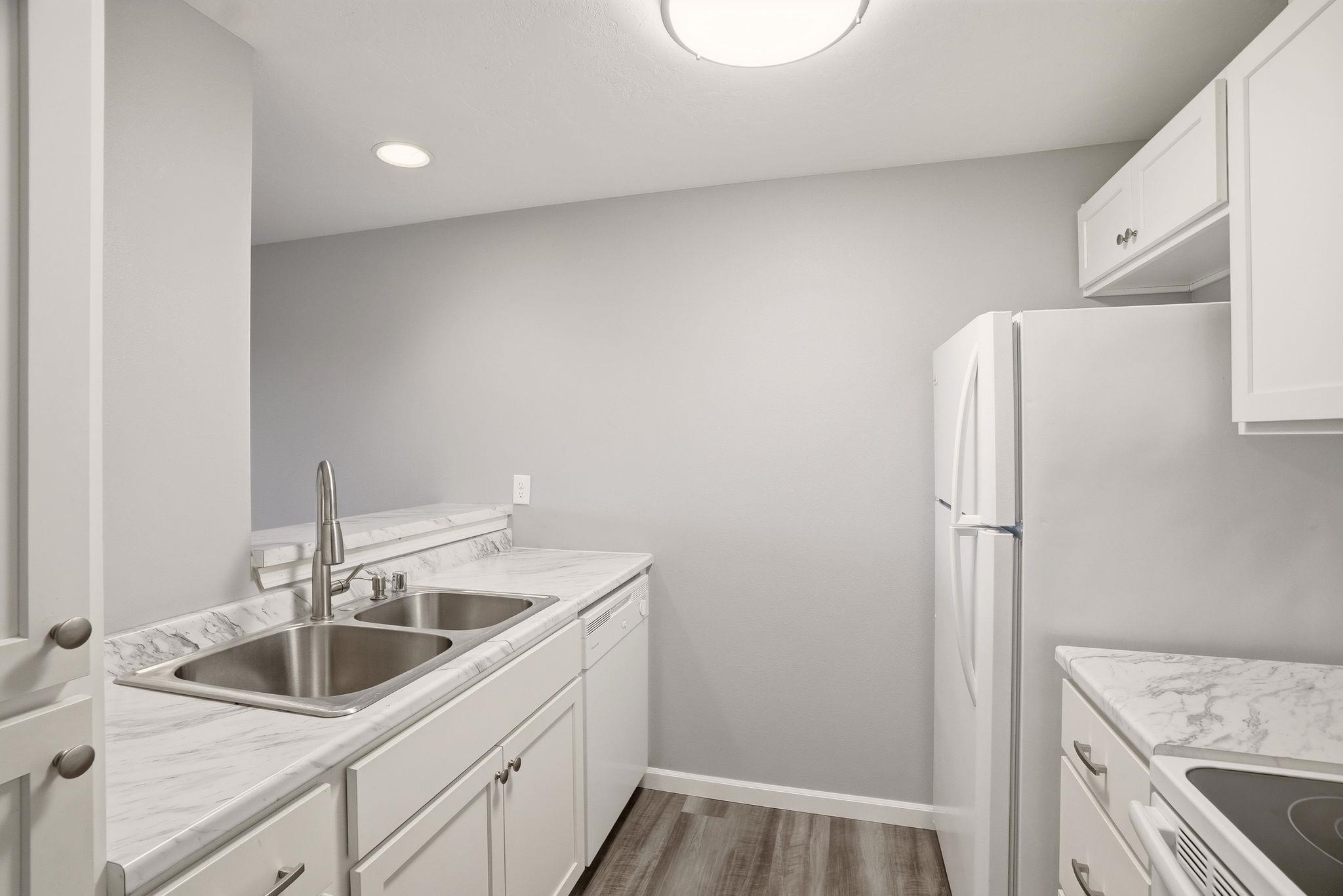 6121 E 6th Ave - Photo 5