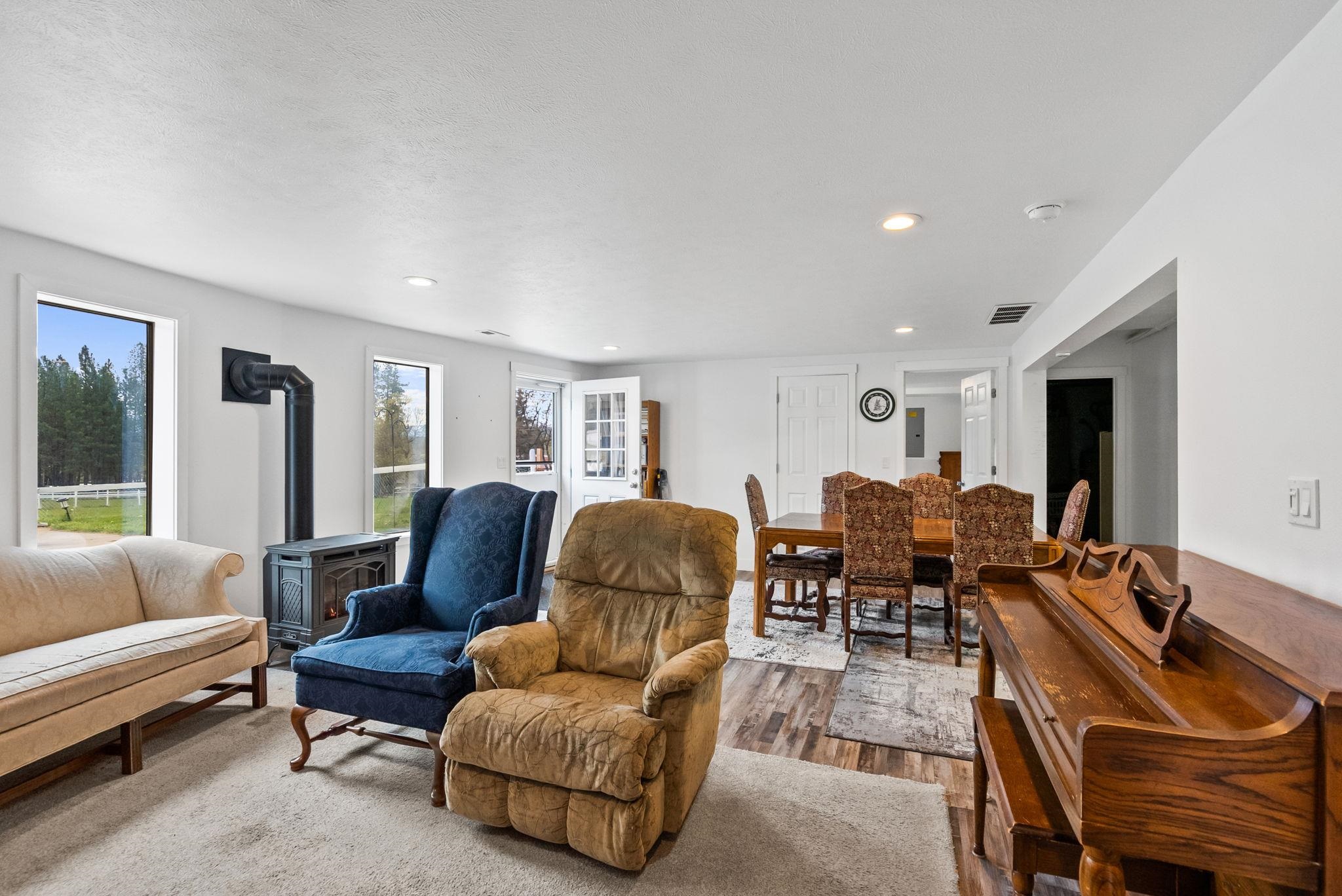 12808 N EAST NEWMAN LAKE Dr - Photo 22