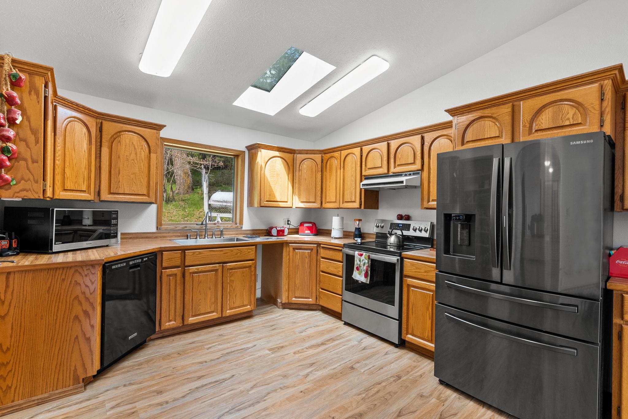 12808 N EAST NEWMAN LAKE Dr - Photo 4