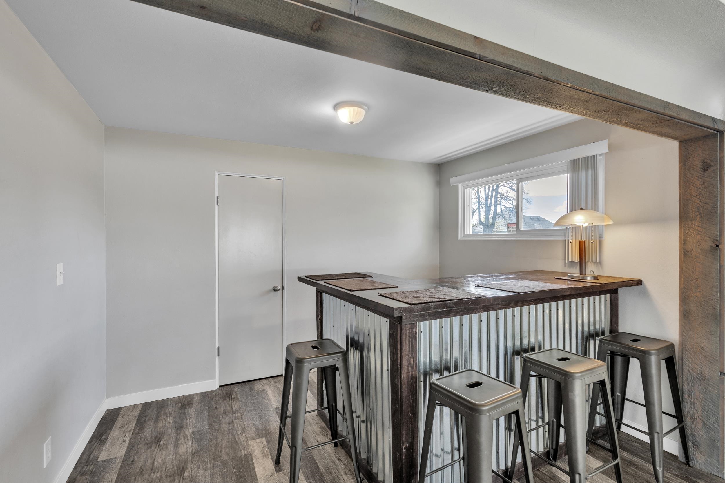 1007 E Walton Ave - Photo 12