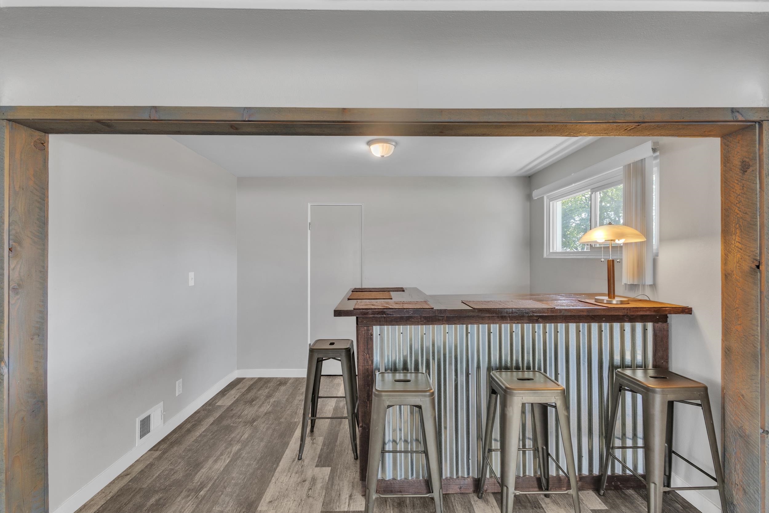 1007 E Walton Ave - Photo 14
