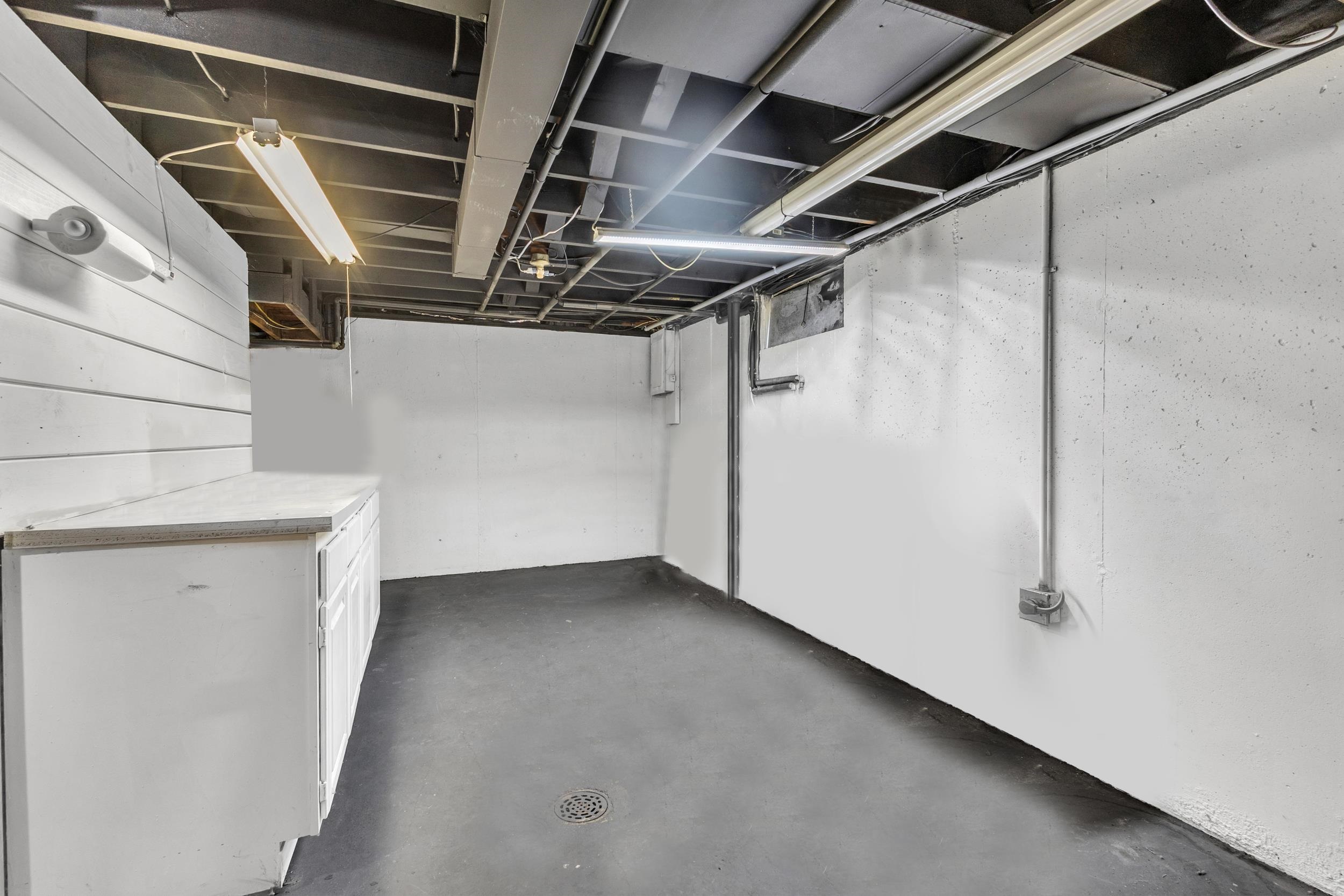 1007 E Walton Ave - Photo 31