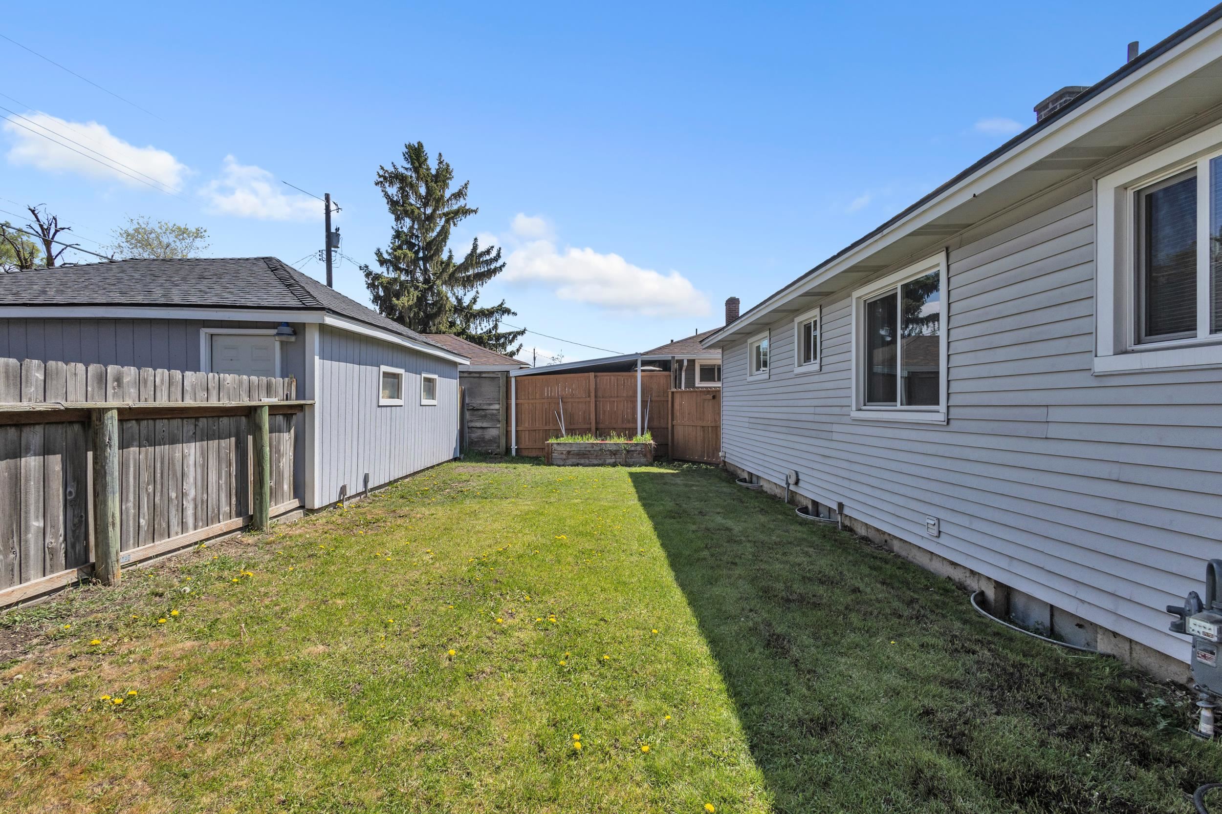 1007 E Walton Ave - Photo 34