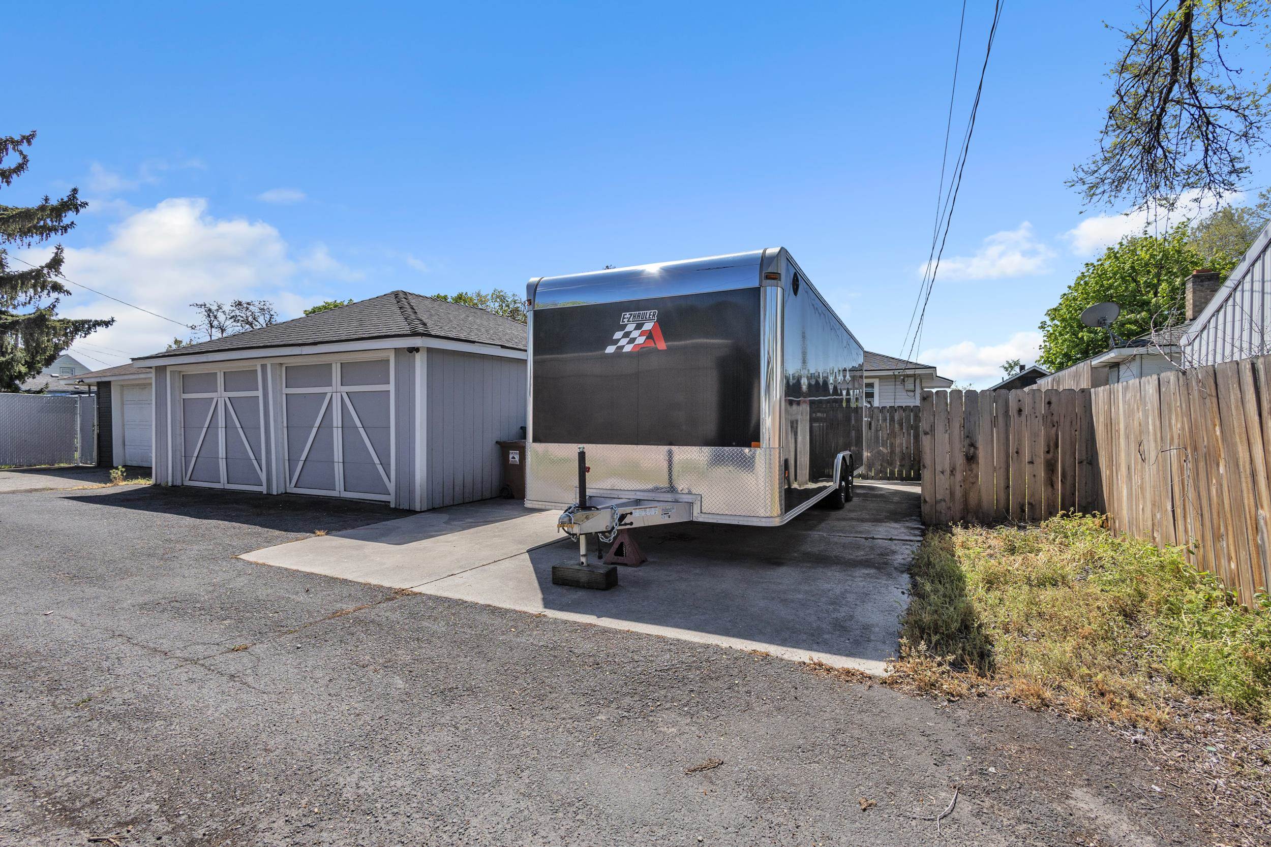 1007 E Walton Ave - Photo 37