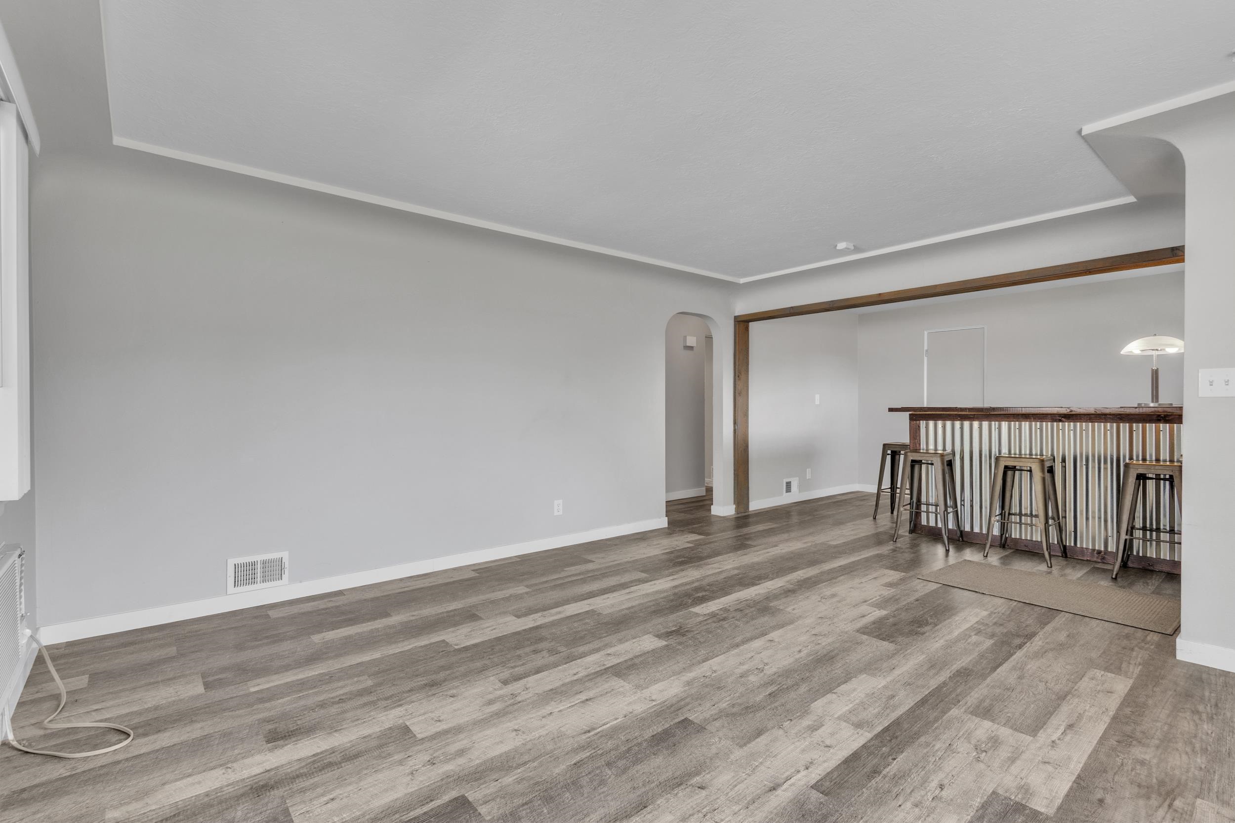 1007 E Walton Ave - Photo 10
