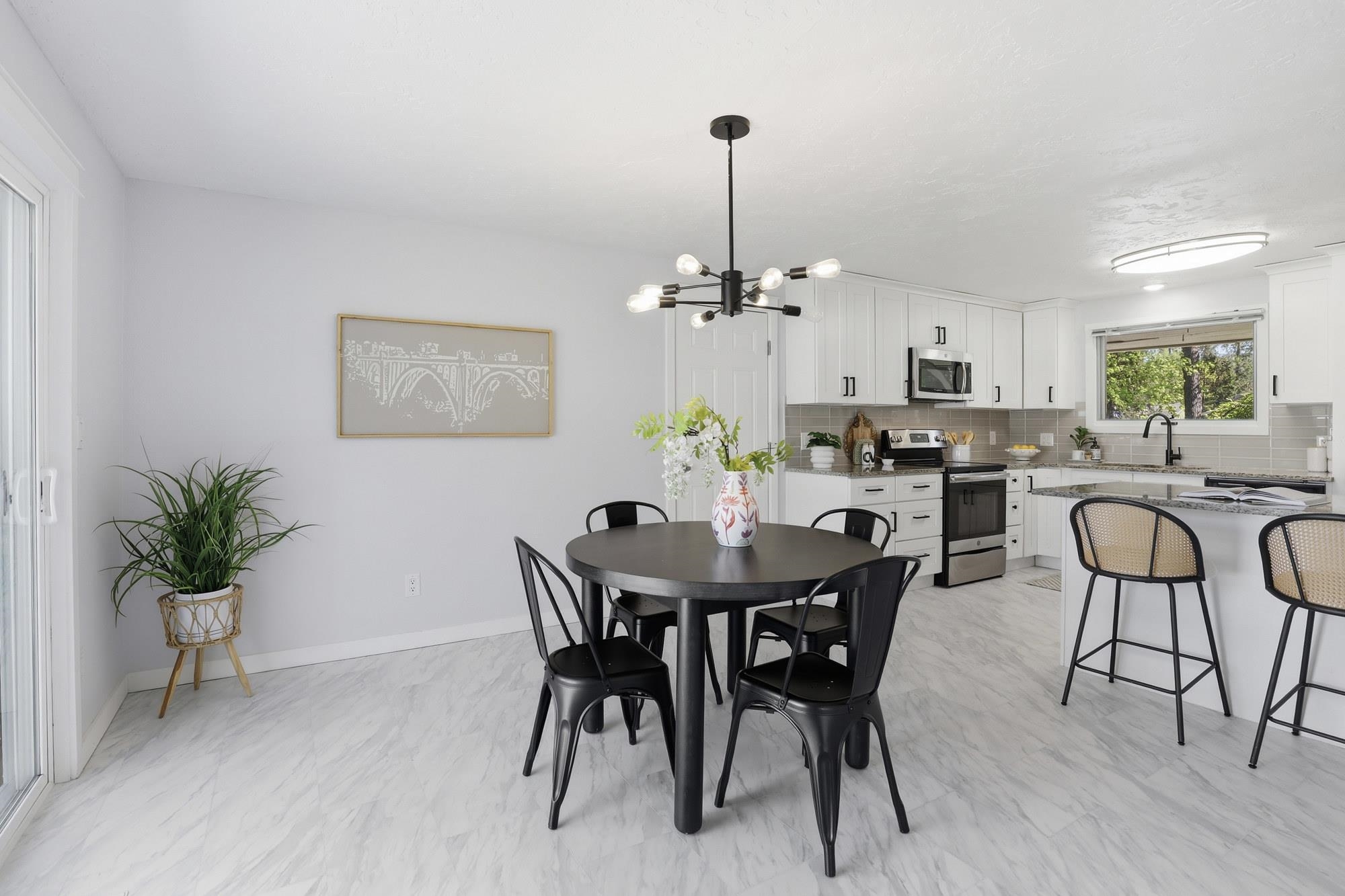 5 E Regina Ave - Photo 3