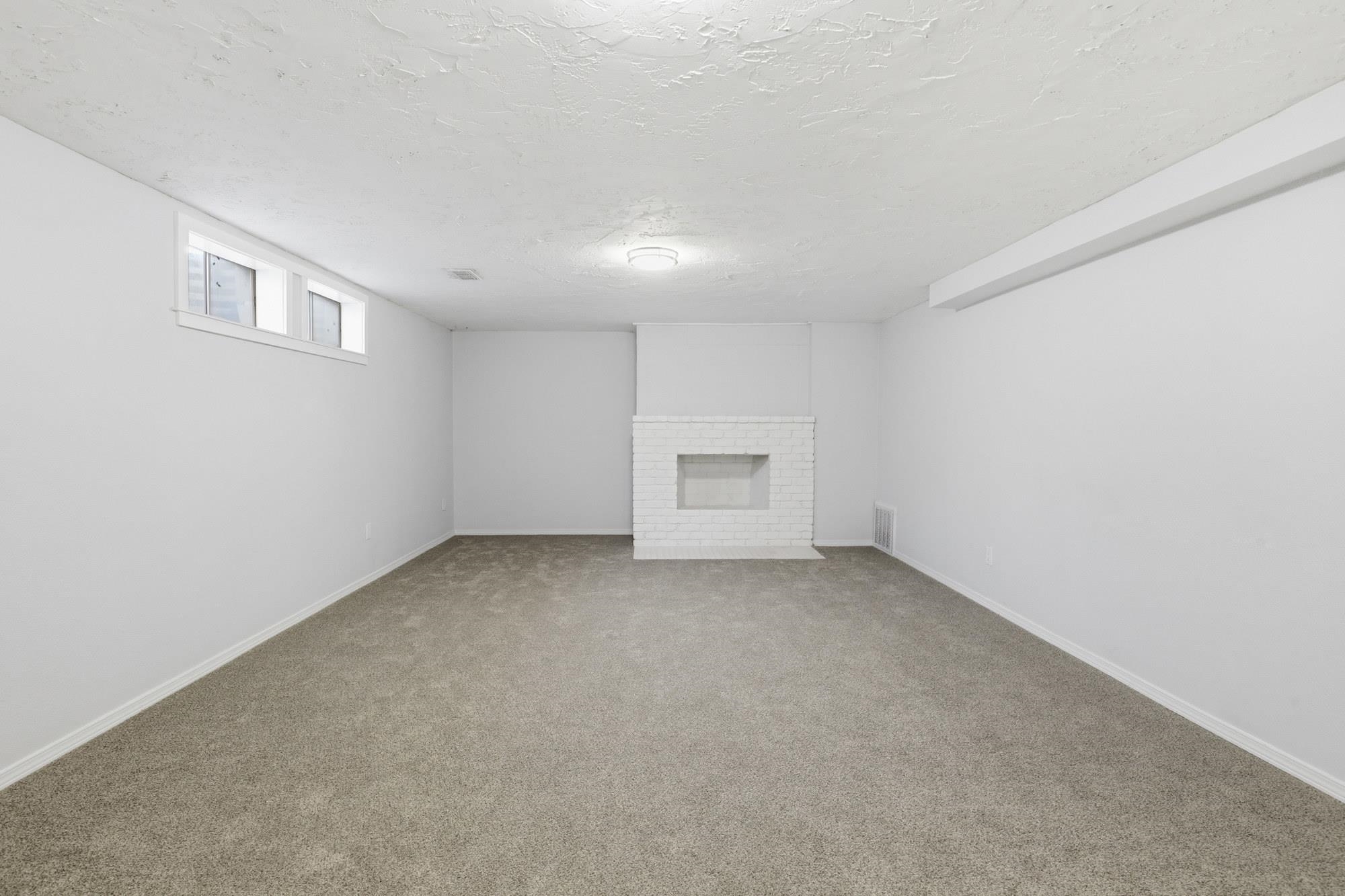 5 E Regina Ave - Photo 22