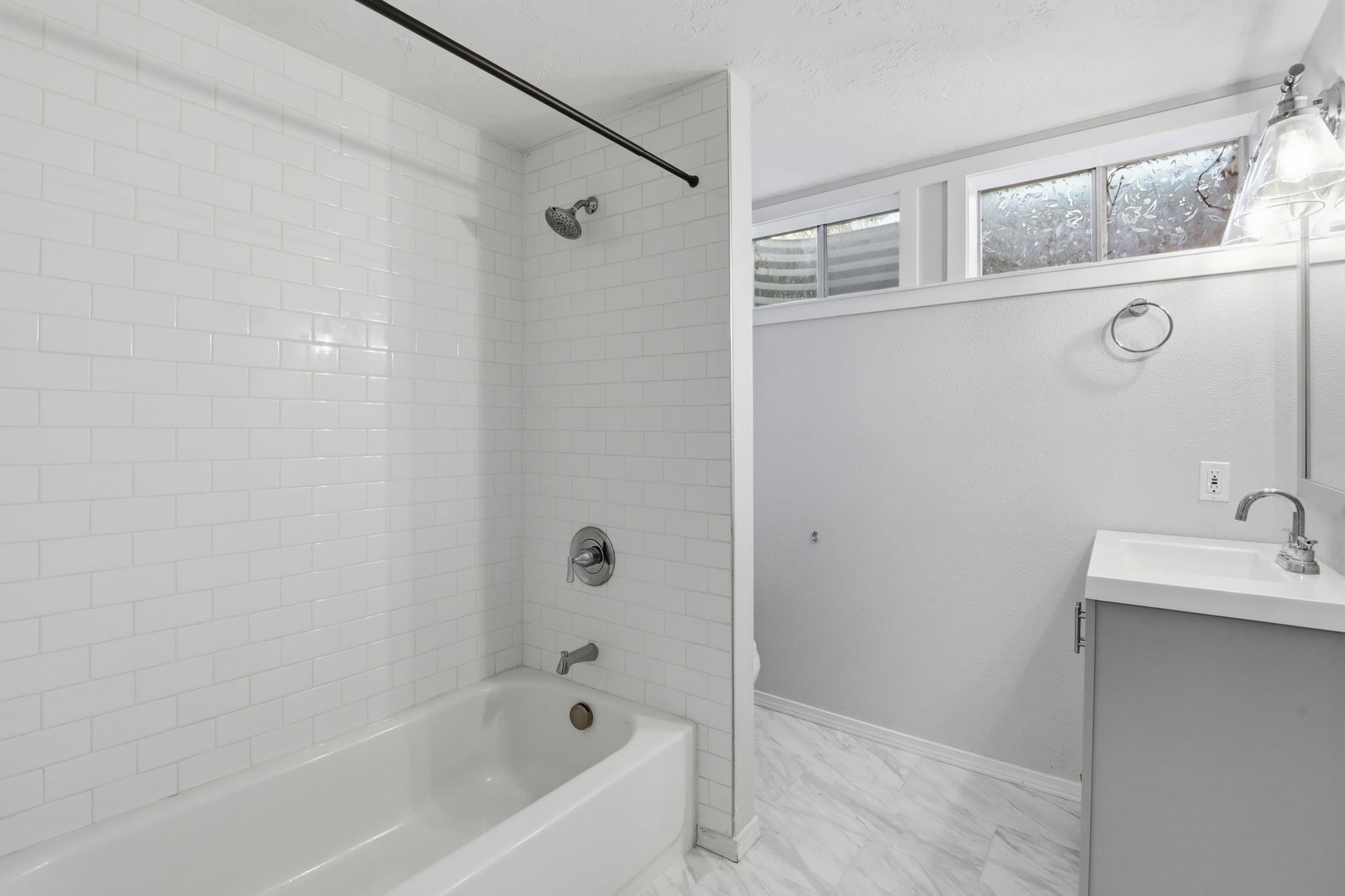 5 E Regina Ave - Photo 27