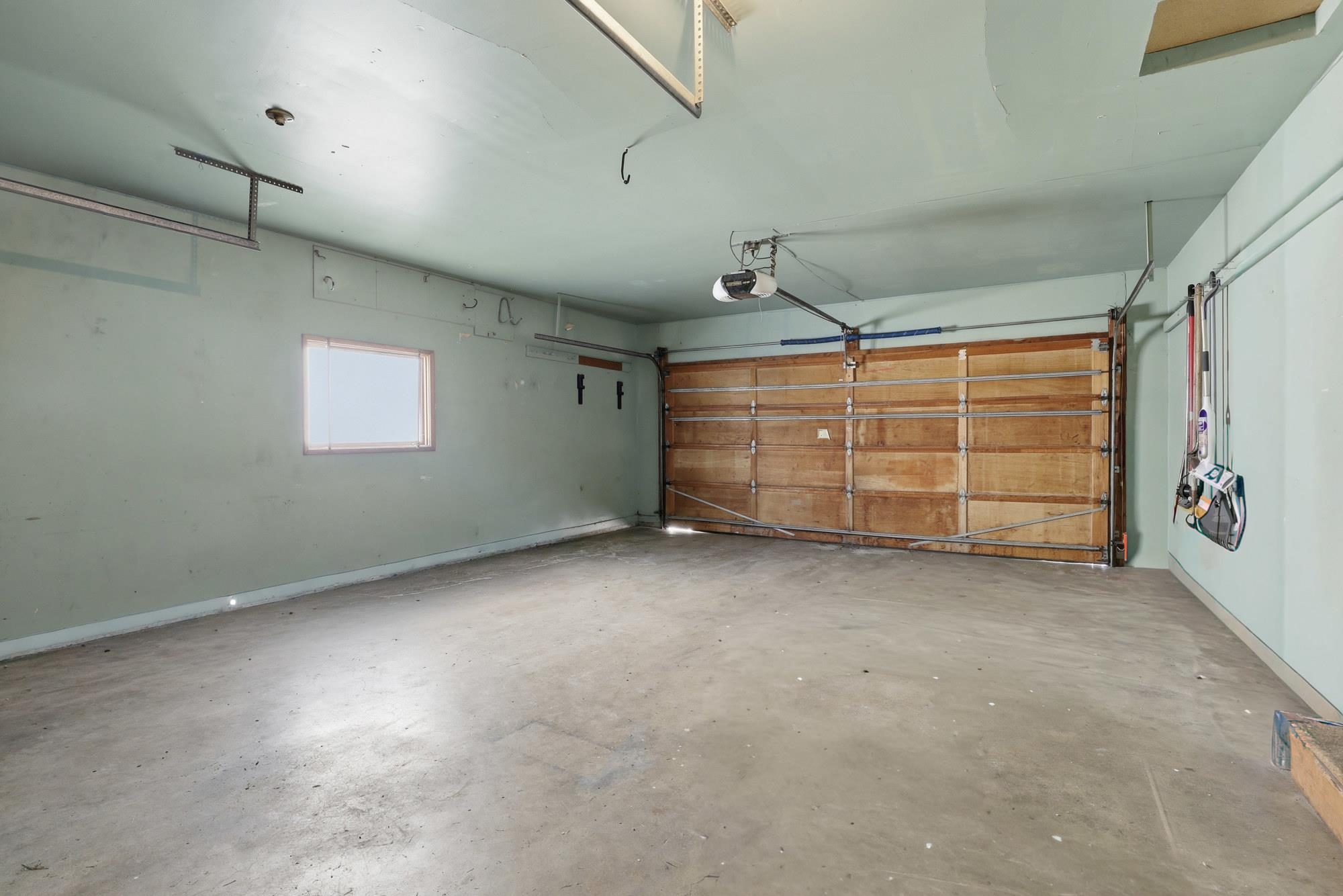 5 E Regina Ave - Photo 29