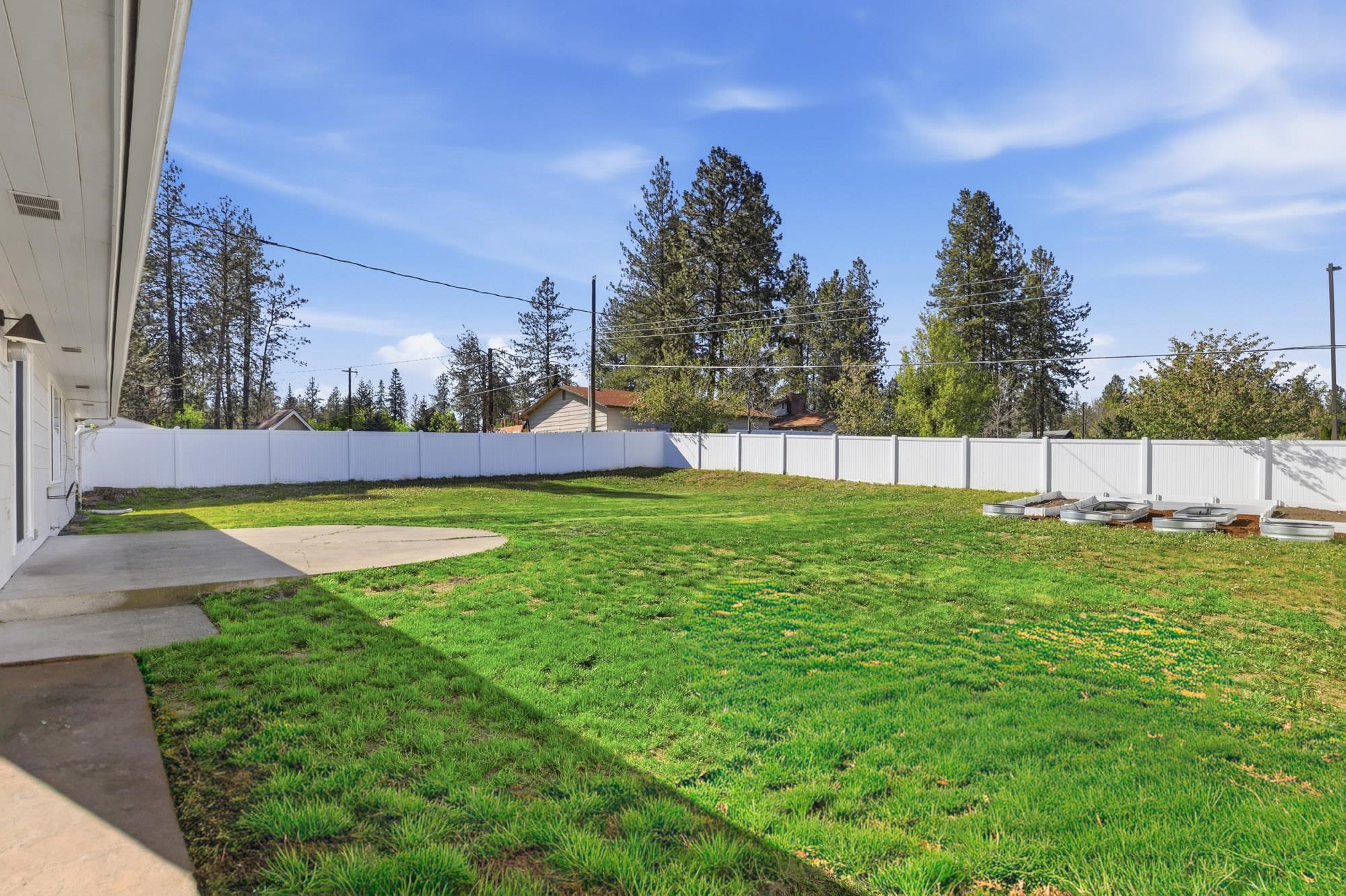 5 E Regina Ave - Photo 32