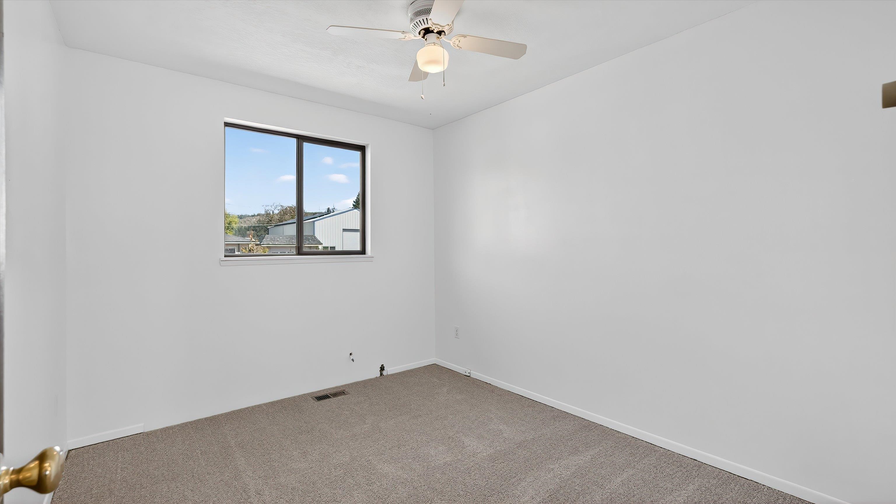 5012 E Commerce Ave - Photo 11
