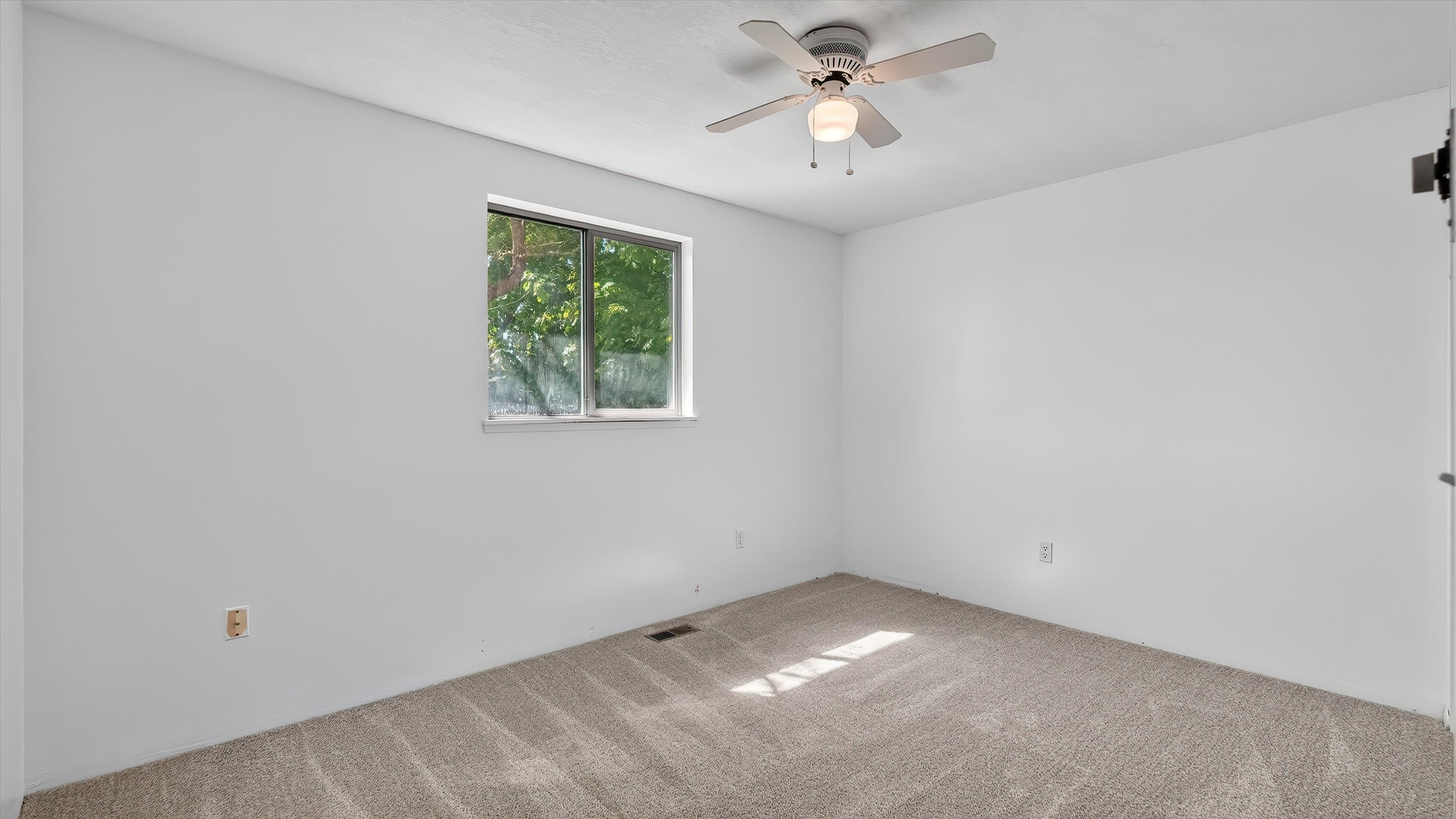 5012 E Commerce Ave - Photo 13