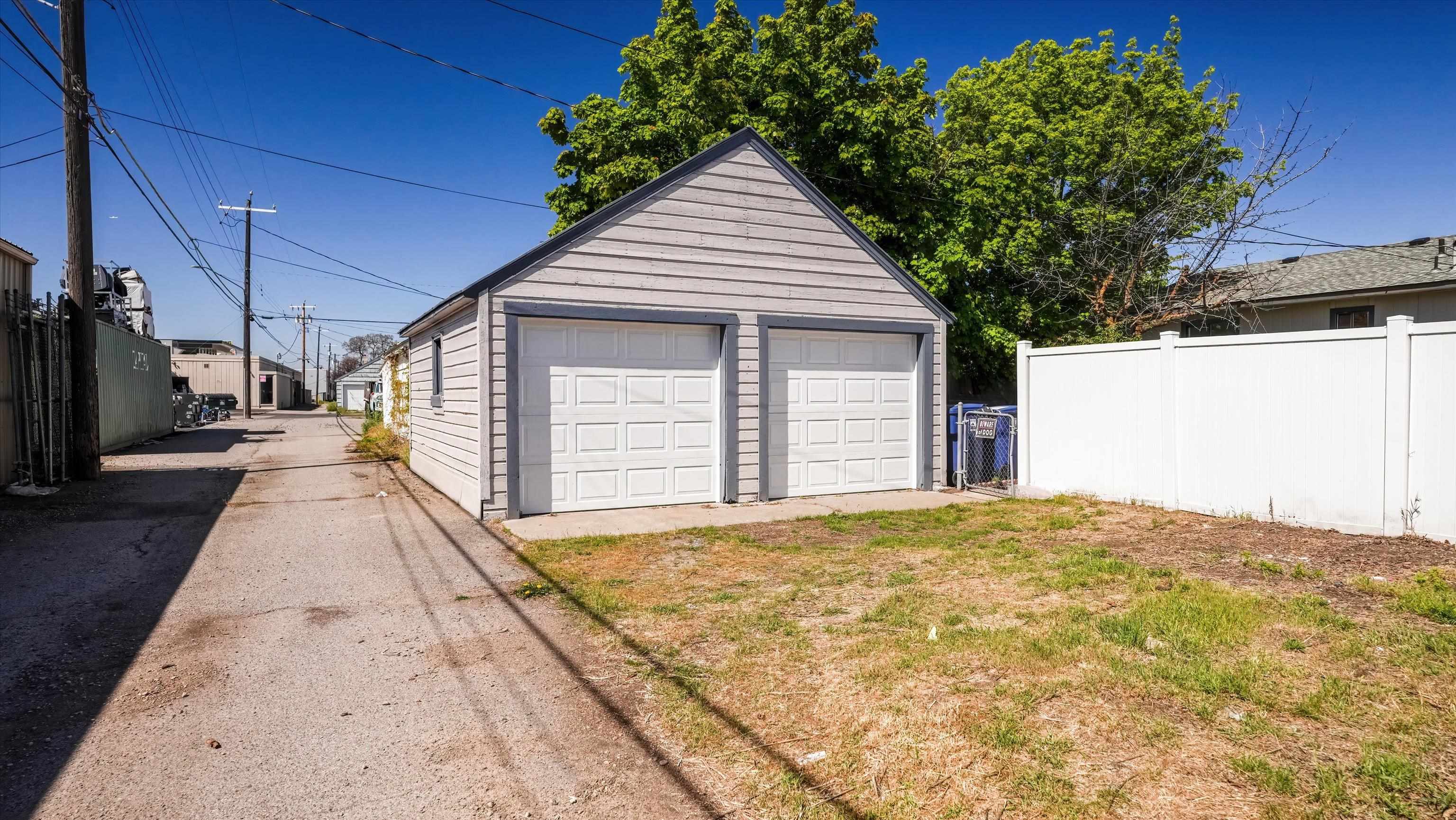 5012 E Commerce Ave - Photo 23