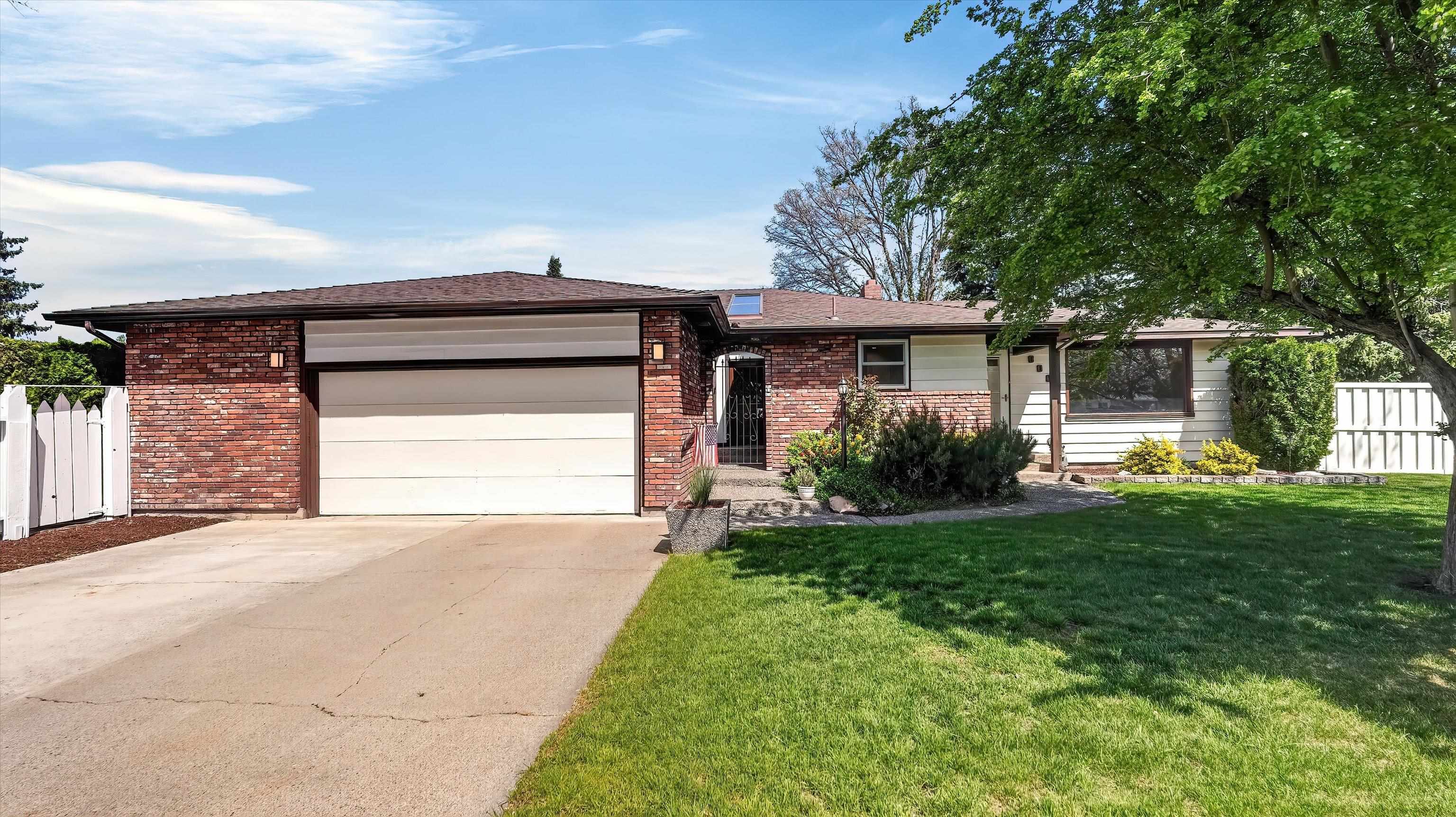 8007 E Shannon Ave - Photo 3