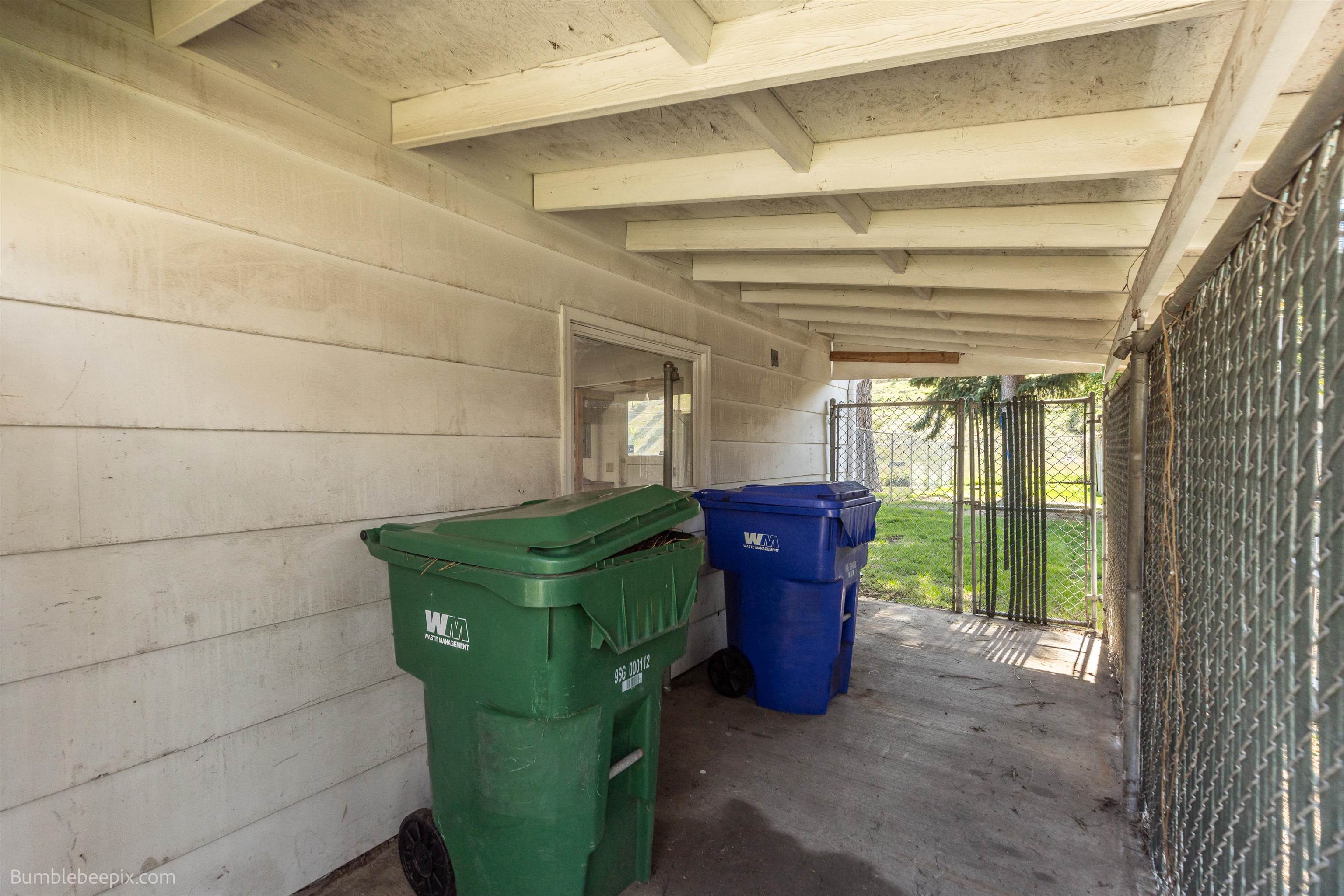 817 W Falcon Ave - Photo 3