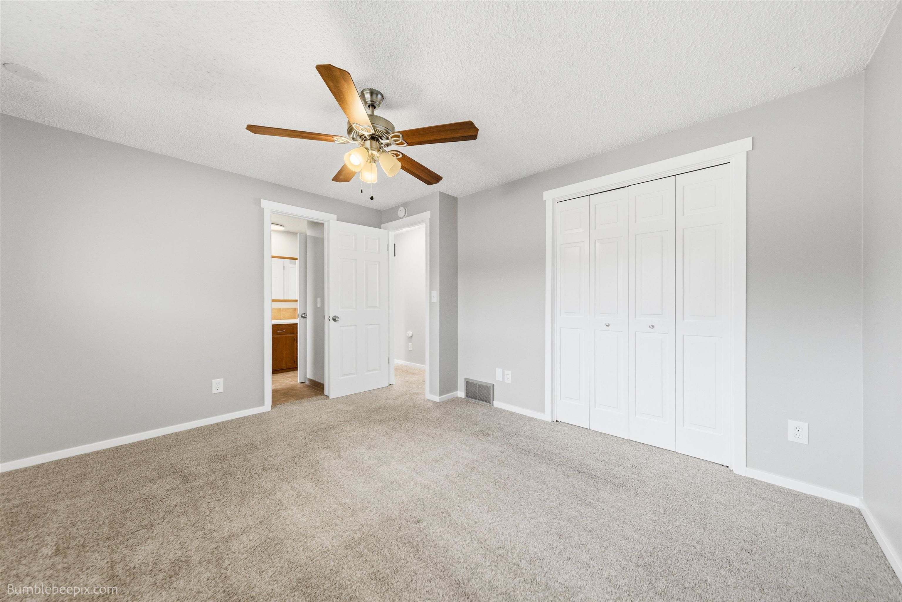 817 W Falcon Ave - Photo 28
