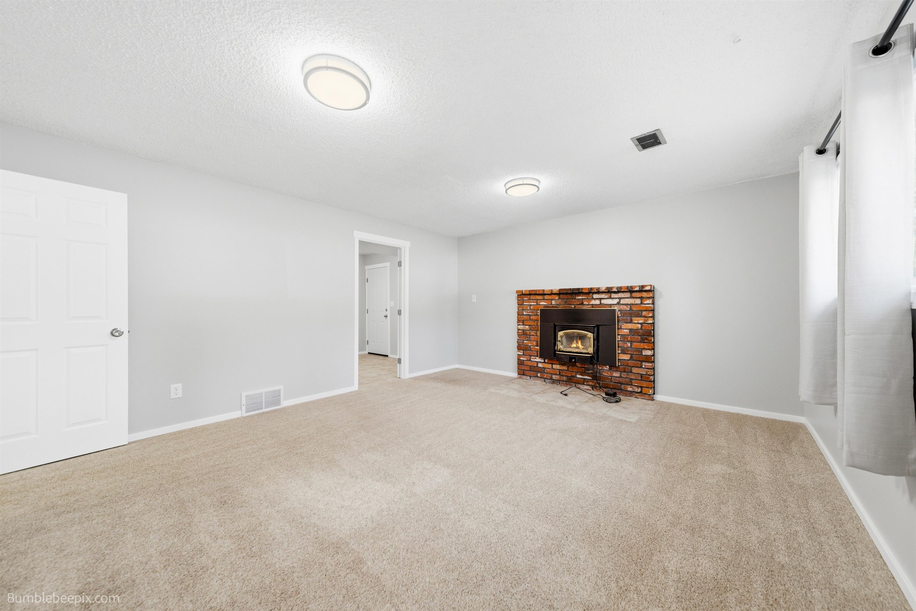 817 W Falcon Ave - Photo 31