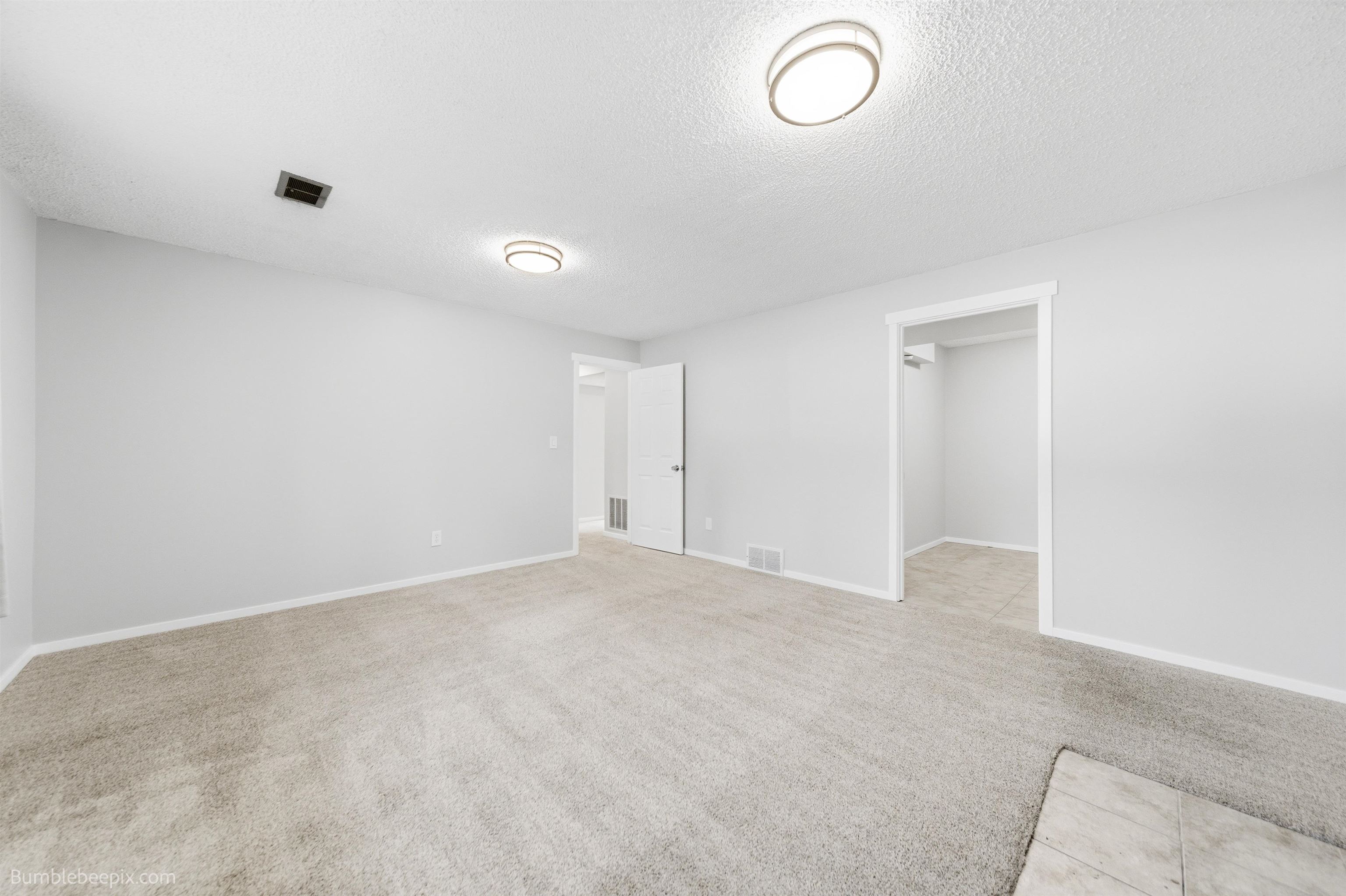 817 W Falcon Ave - Photo 32