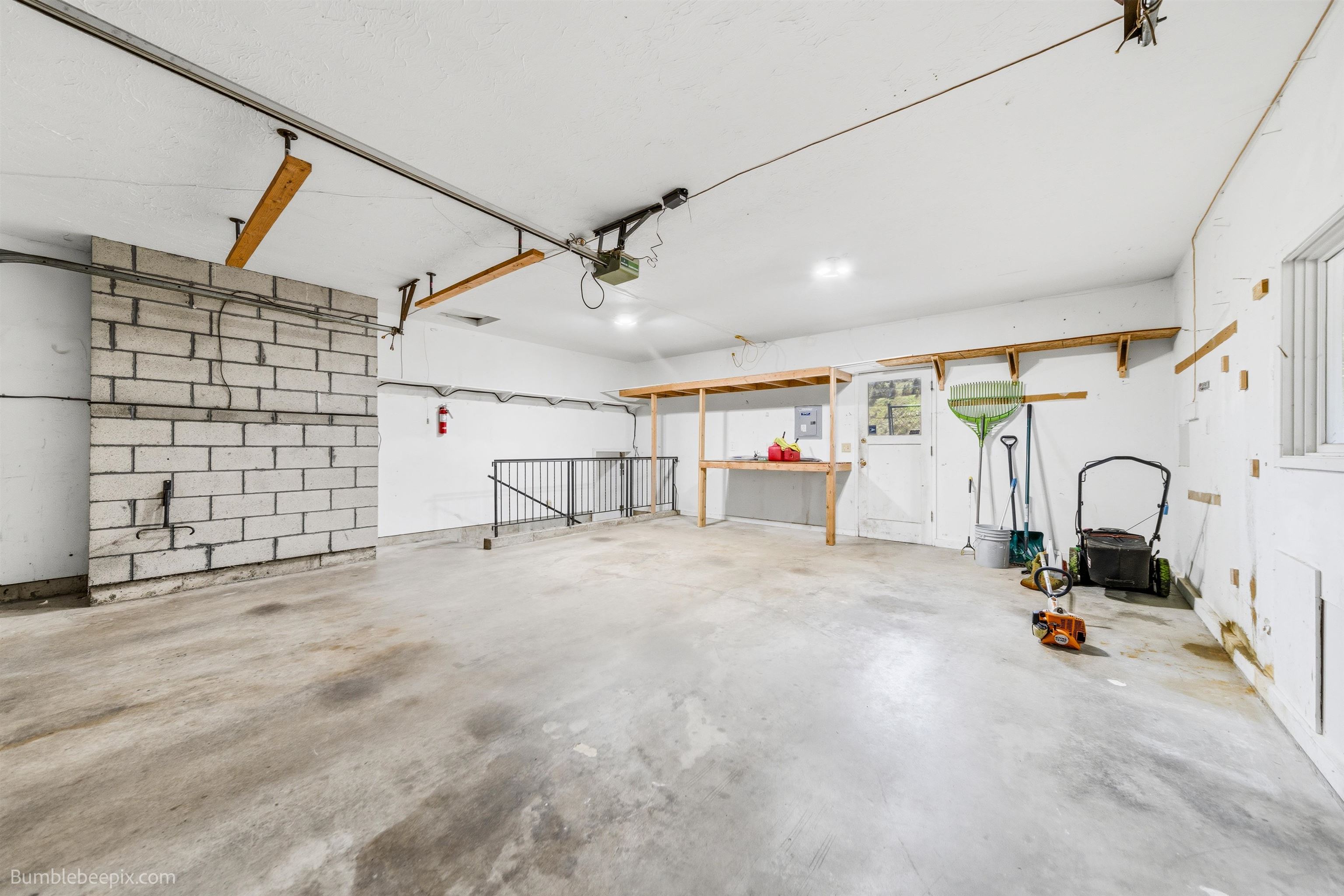 817 W Falcon Ave - Photo 38