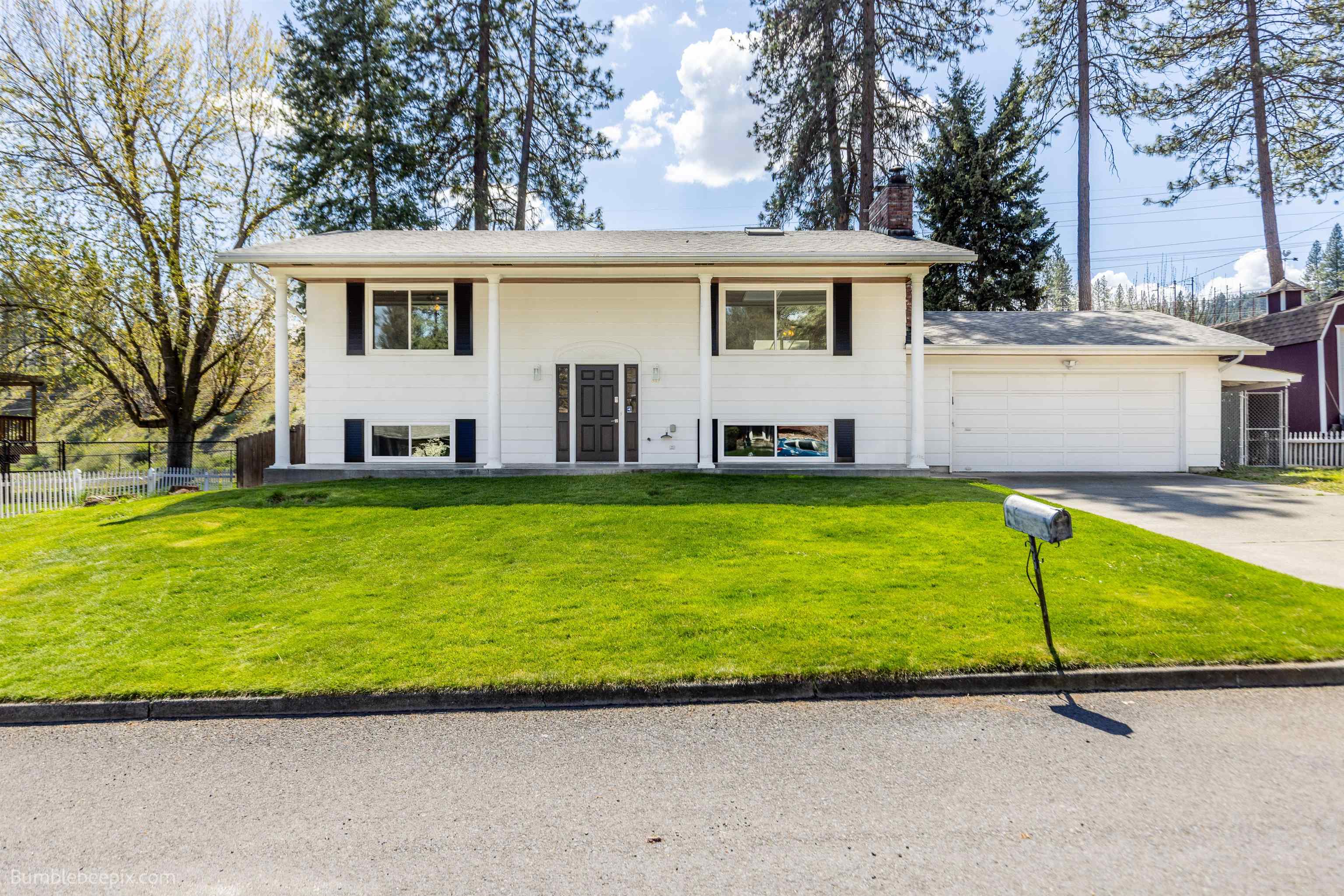 817 W Falcon Ave - Photo 39