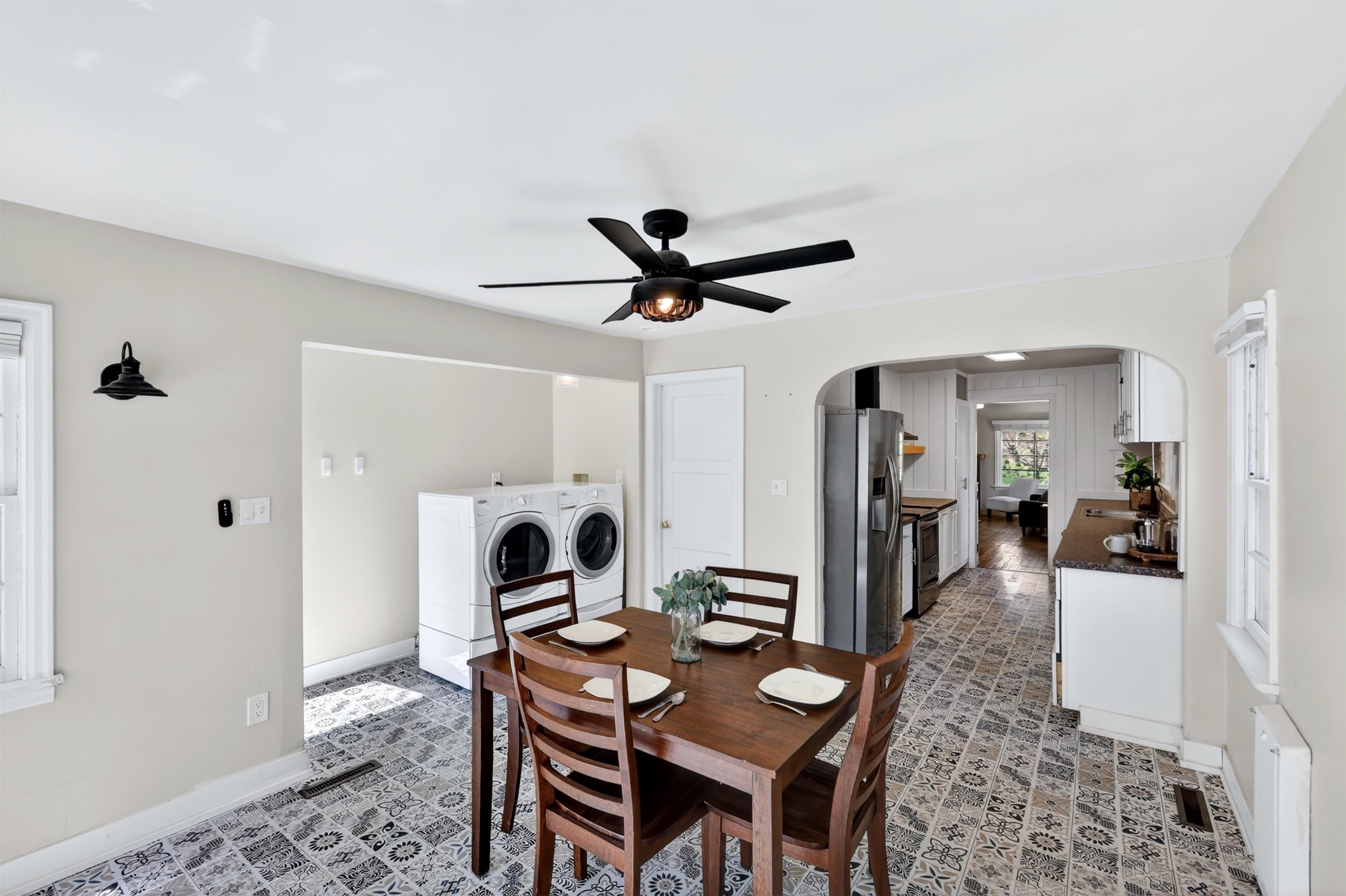 225 W Emma St - Photo 19