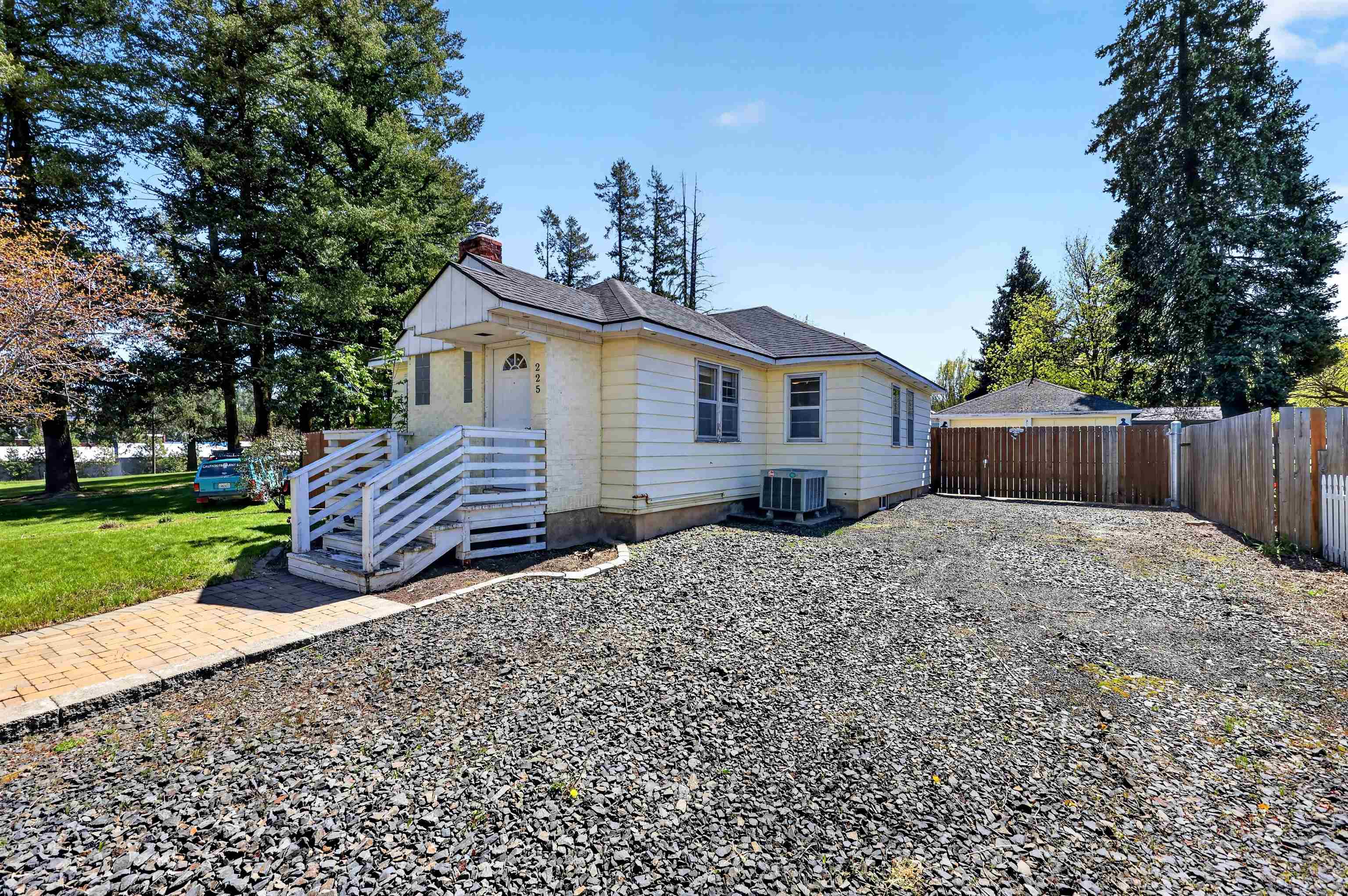 225 W Emma St - Photo 20