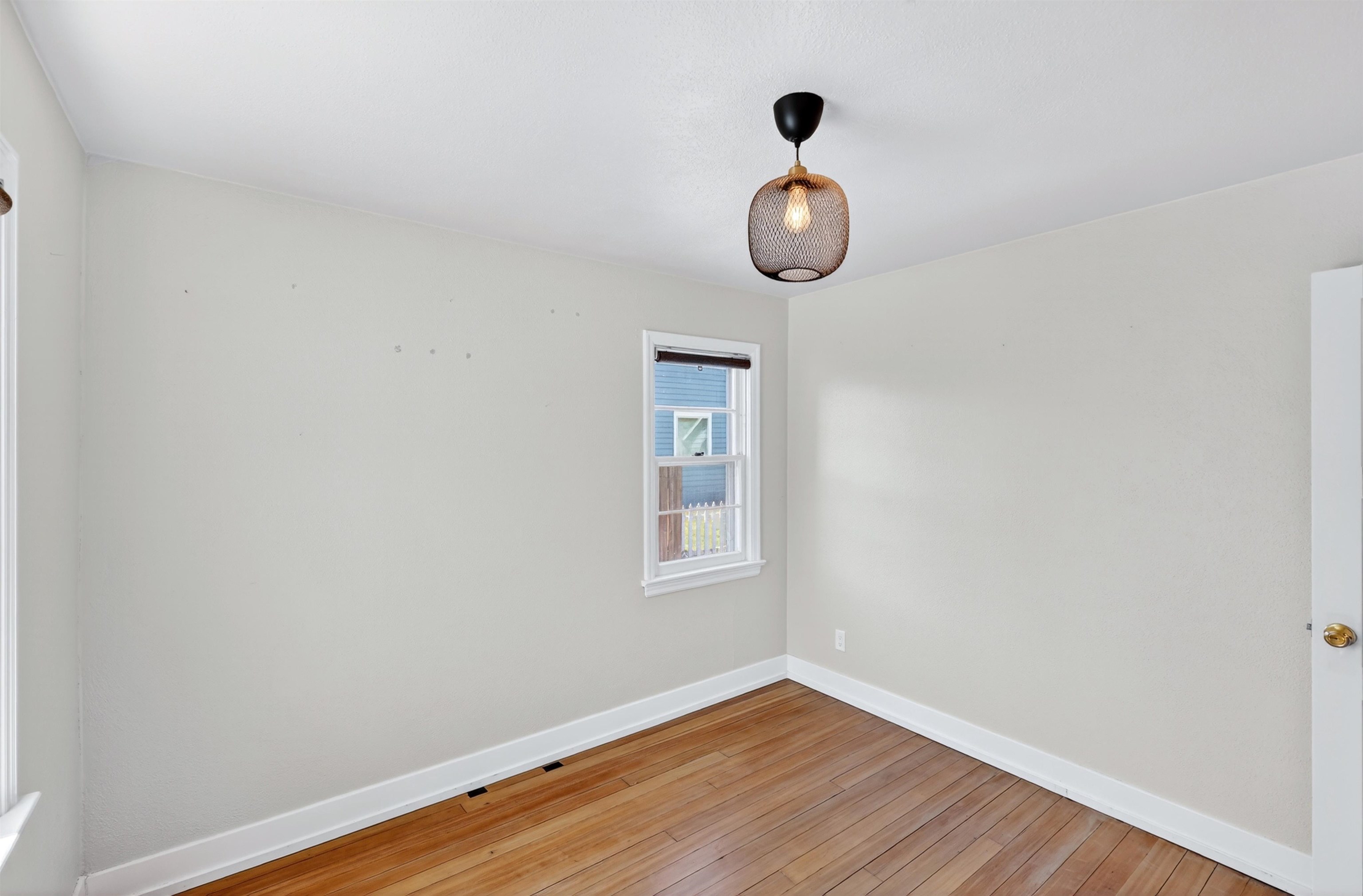 225 W Emma St - Photo 23