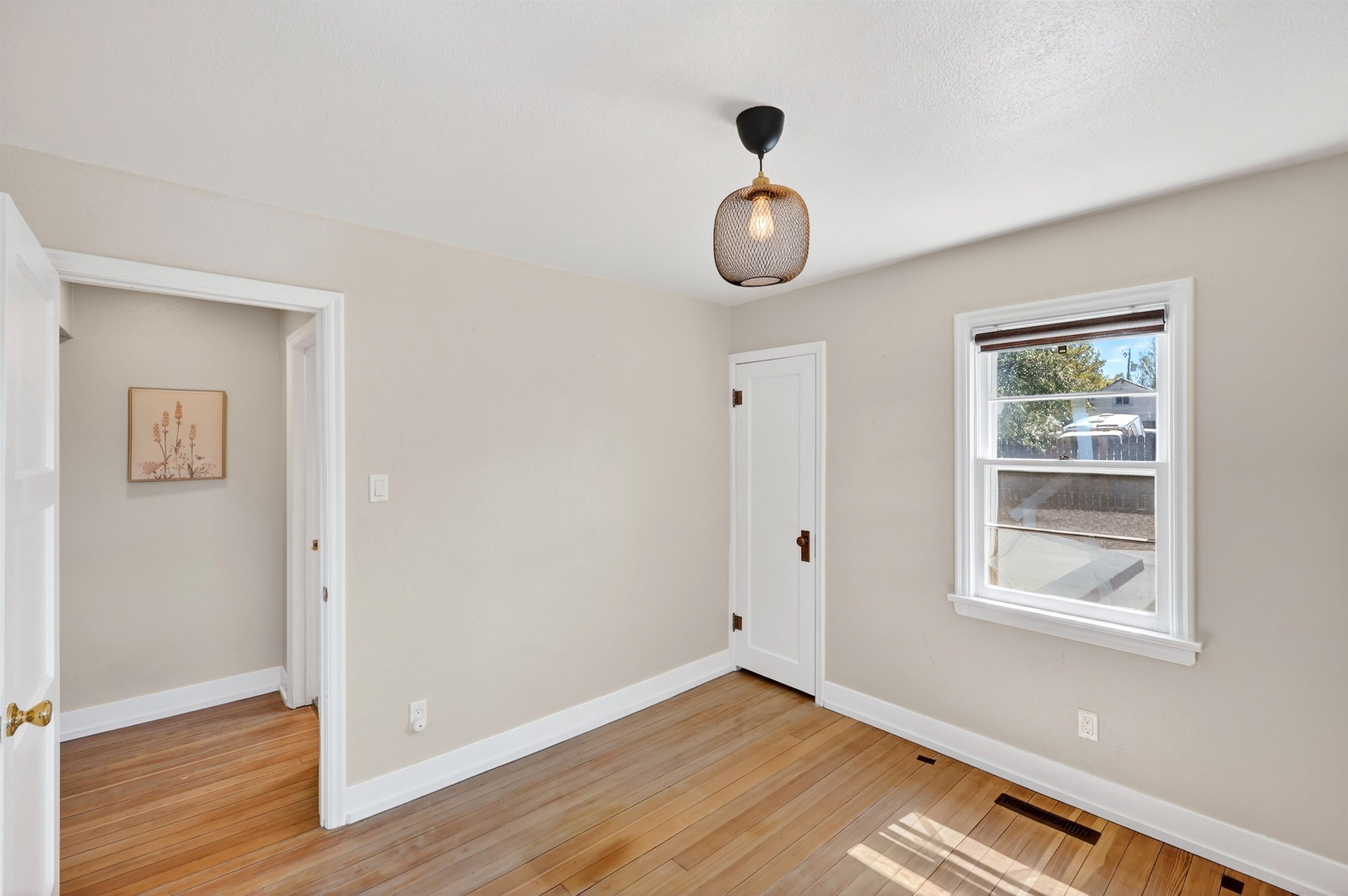 225 W Emma St - Photo 24