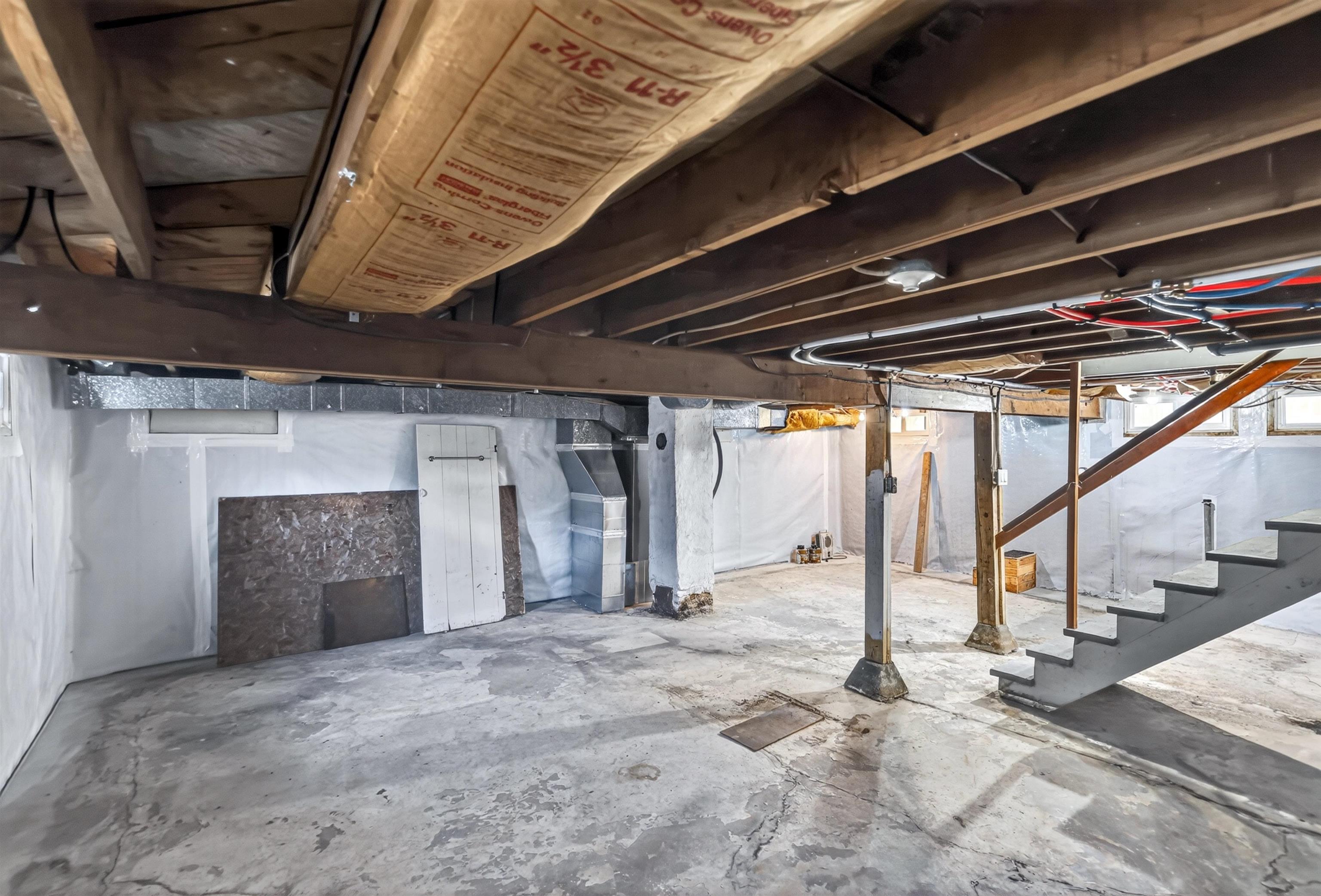 225 W Emma St - Photo 32