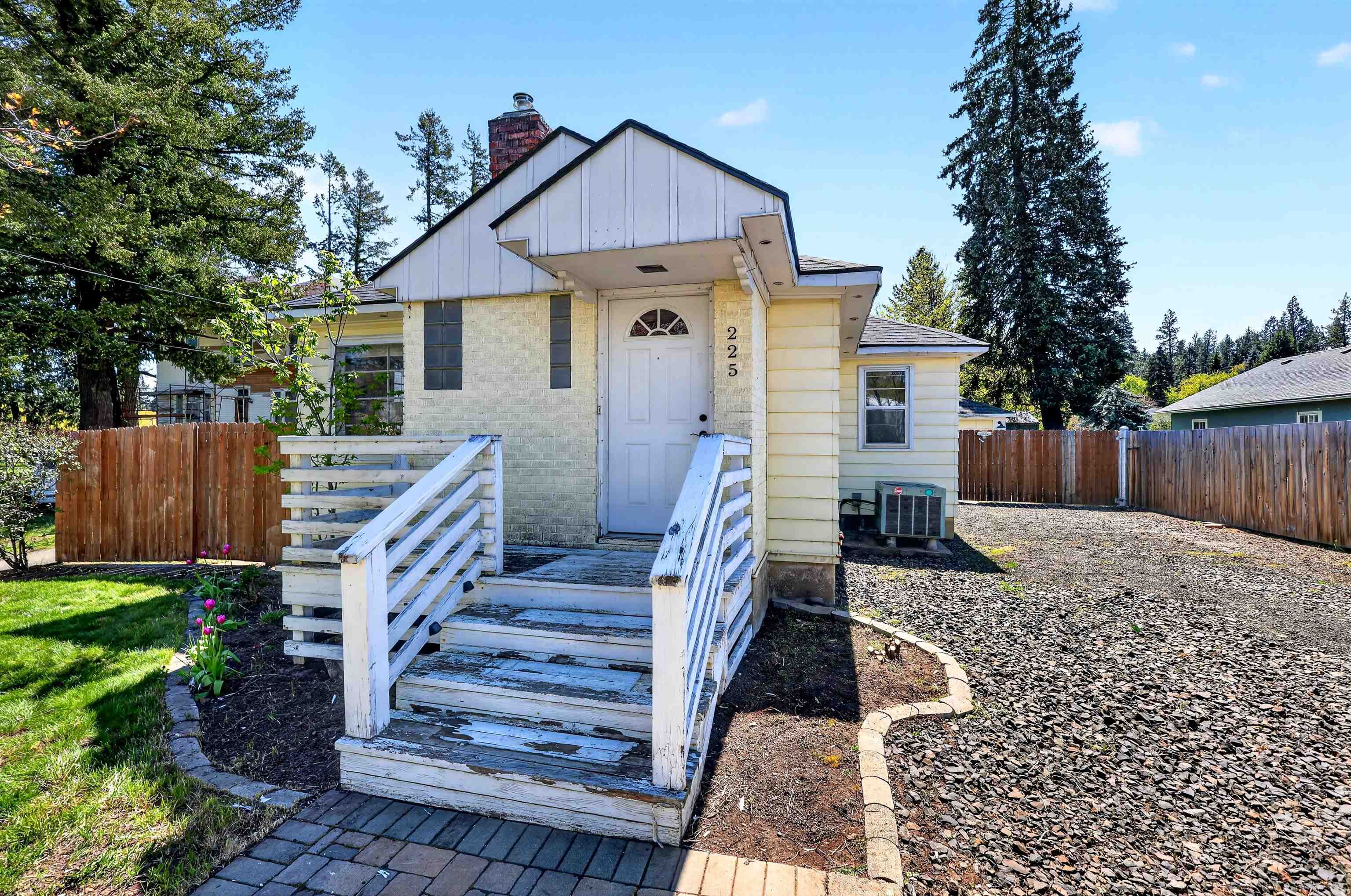 225 W Emma St - Photo 6