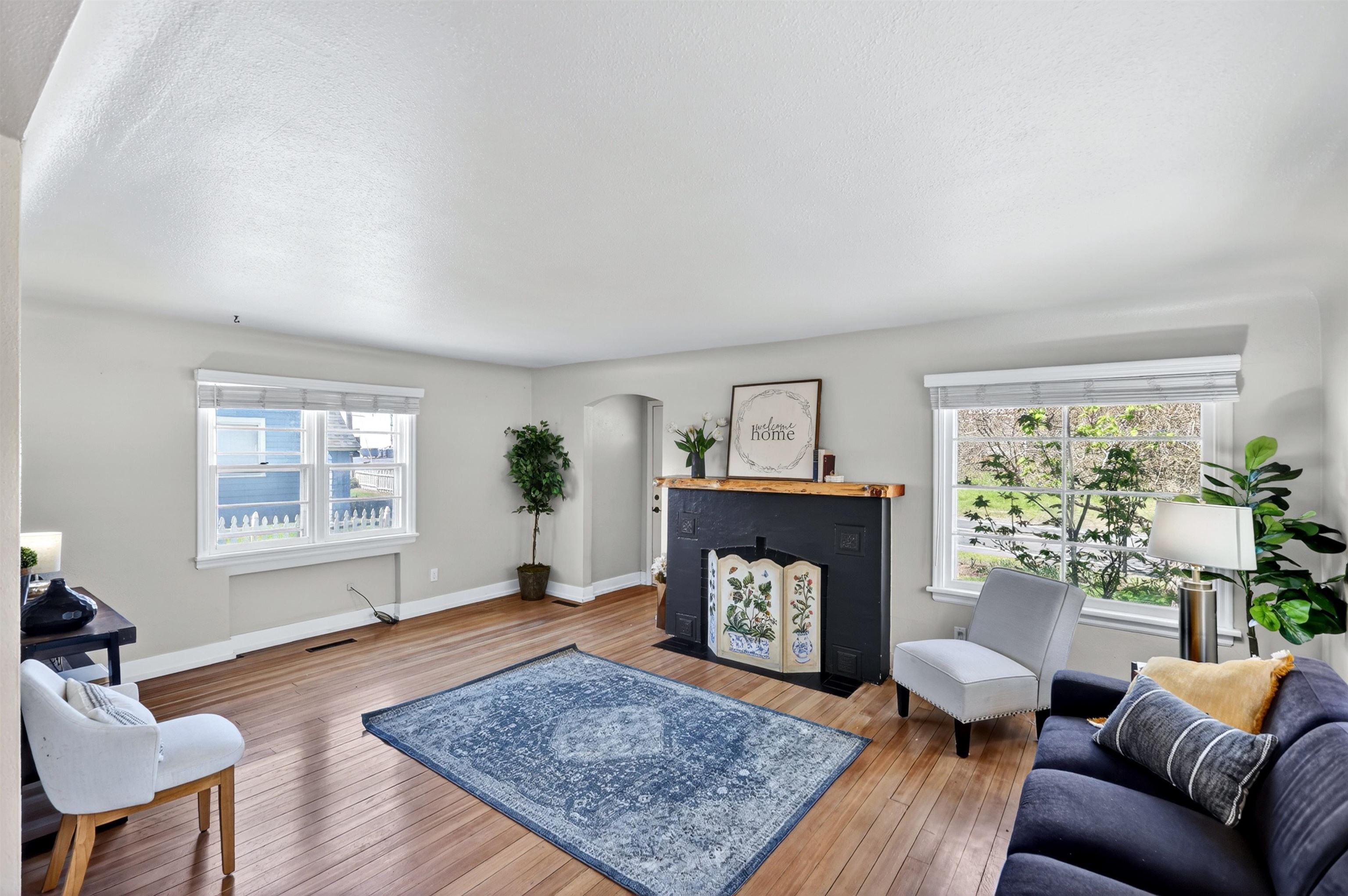 225 W Emma St - Photo 8