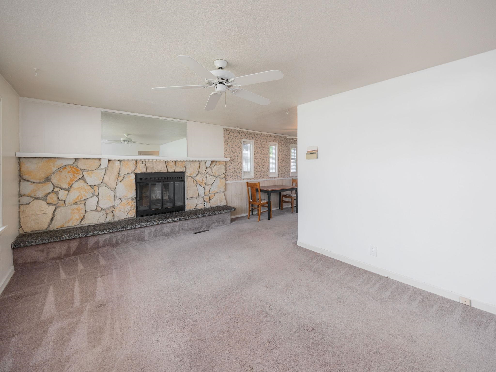 5203 N Hawthorne St - Photo 2