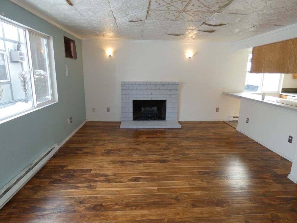 110 E Weile Ave - Photo 2